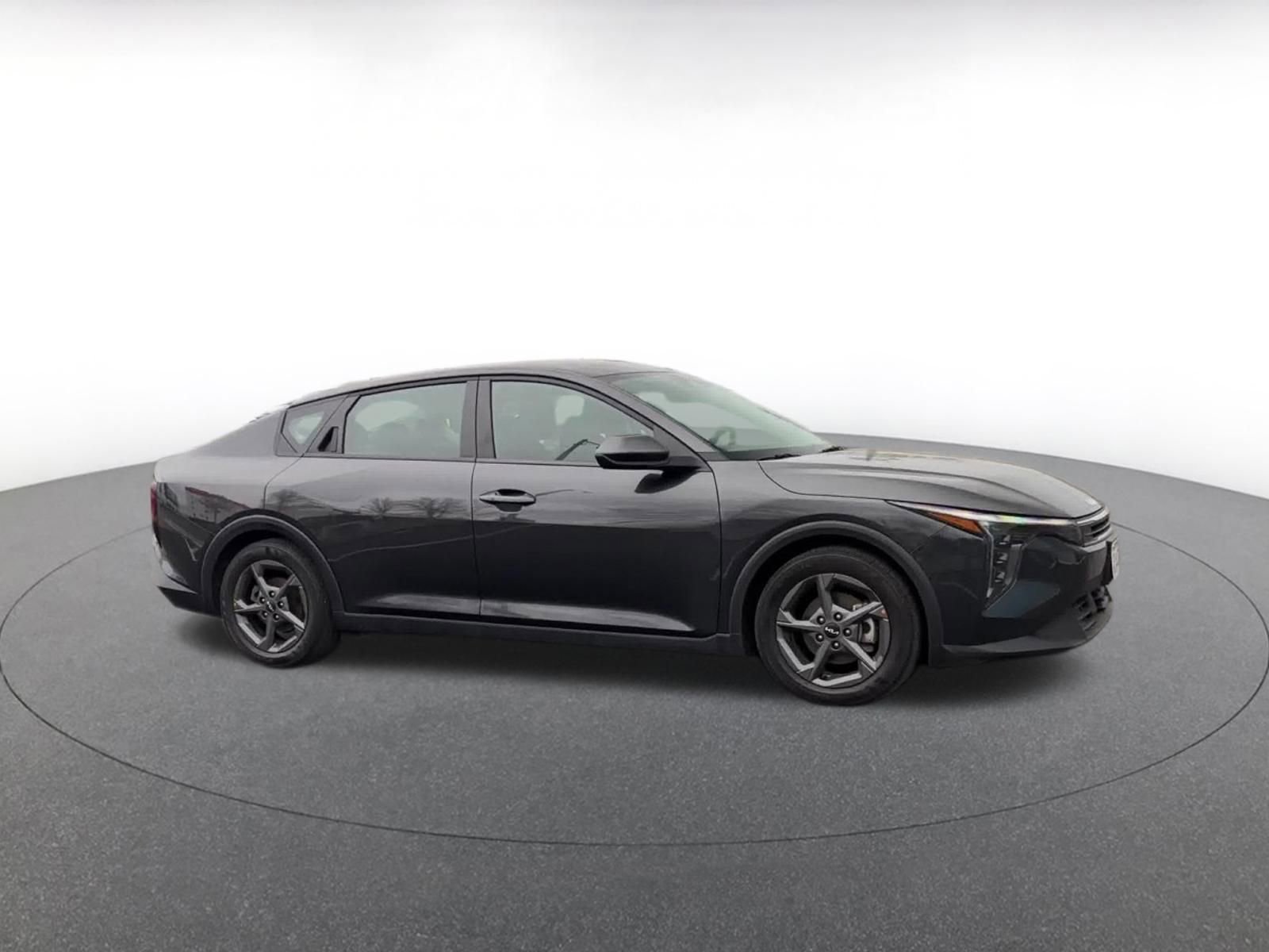 Thumbnail: 2025 Kia K4 - 2