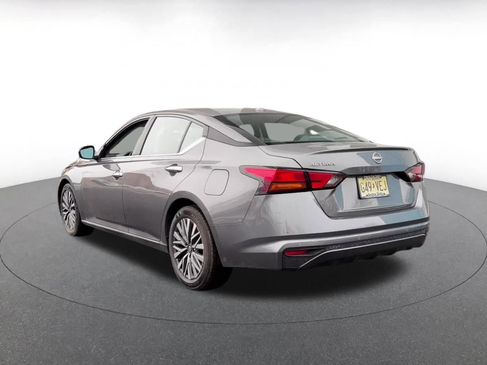 Thumbnail: 2025 Nissan Altima - 11