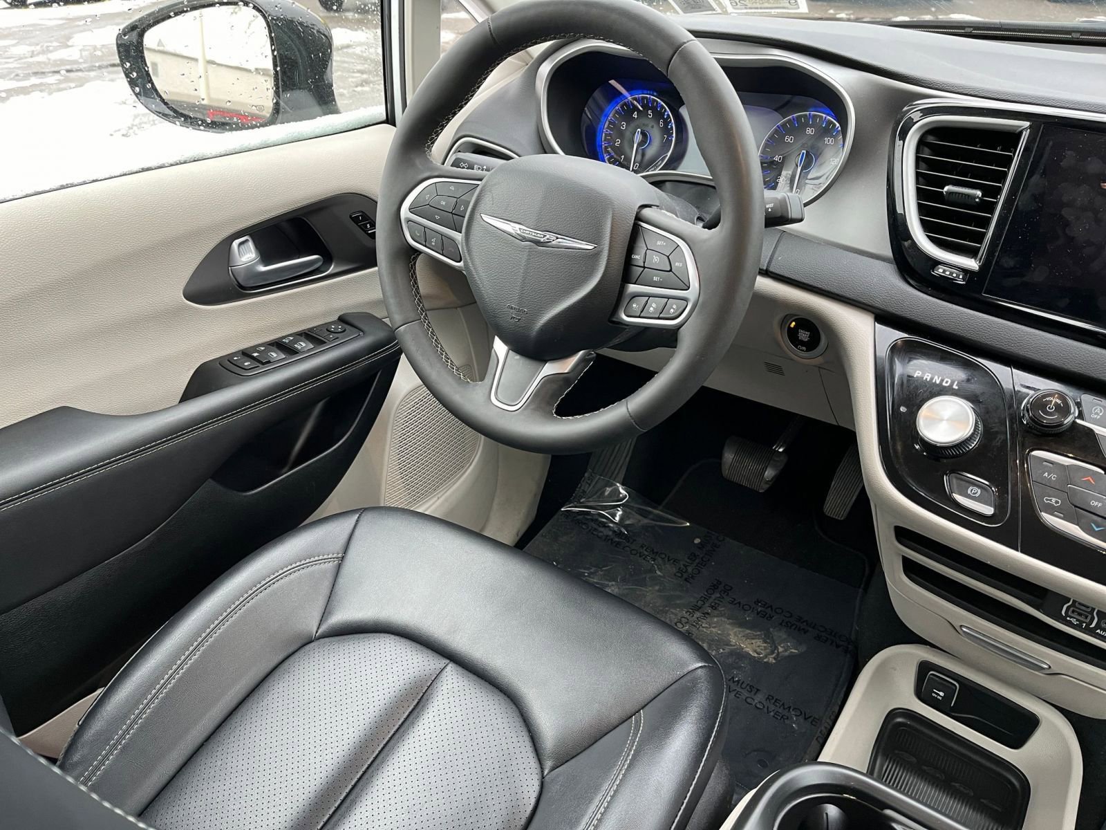 Thumbnail: 2024 Chrysler Pacifica - 33