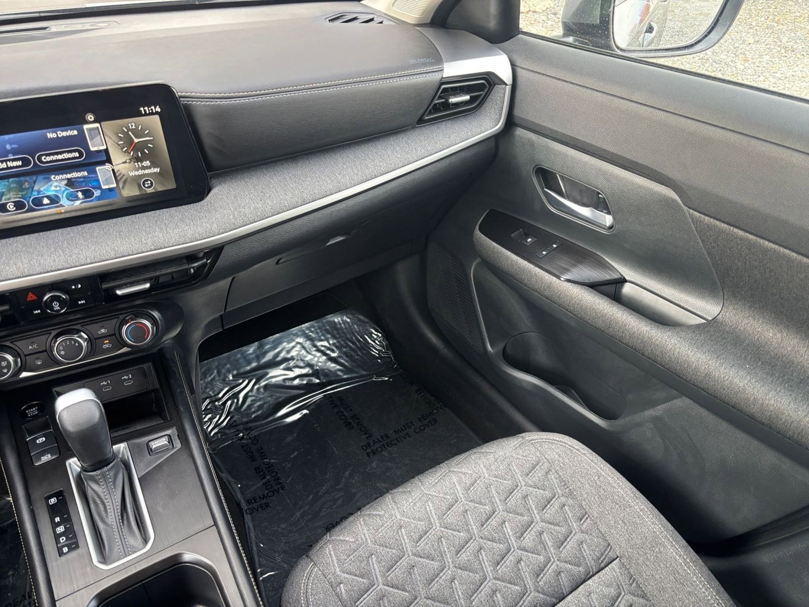 Thumbnail: 2025 Nissan Kicks - 31