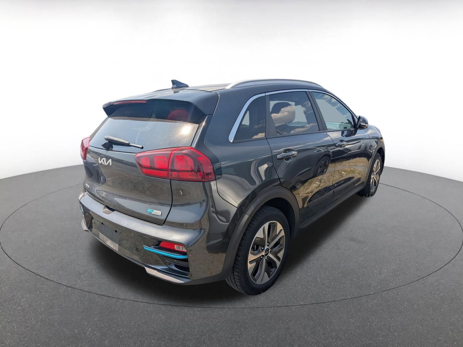 Thumbnail: 2022 Kia Niro - 5