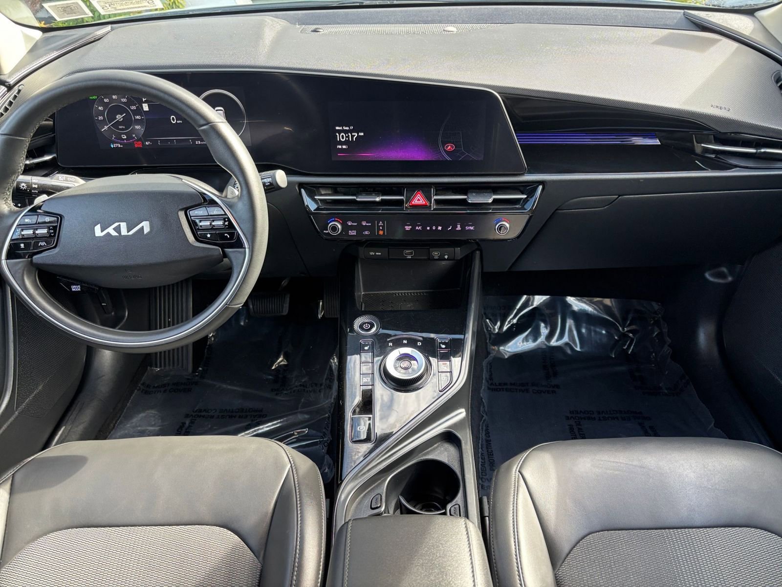Thumbnail: 2023 Kia Niro - 33