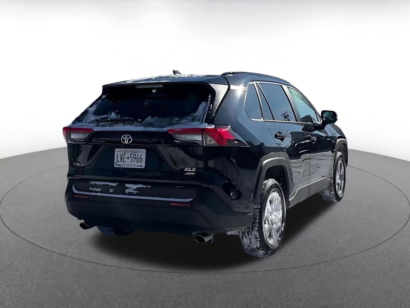 Thumbnail: 2025 Toyota RAV4 - 14