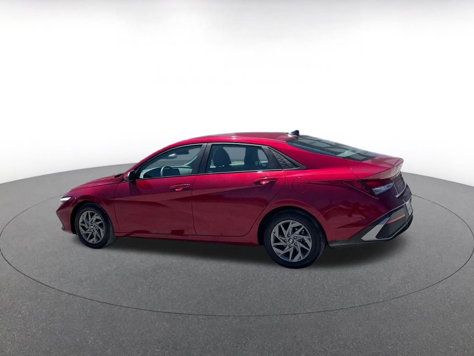 Thumbnail: 2024 Hyundai Elantra - 10