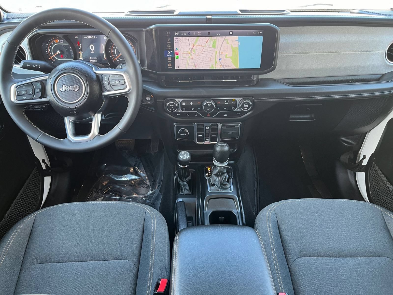 Thumbnail: 2025 Jeep Wrangler - 33