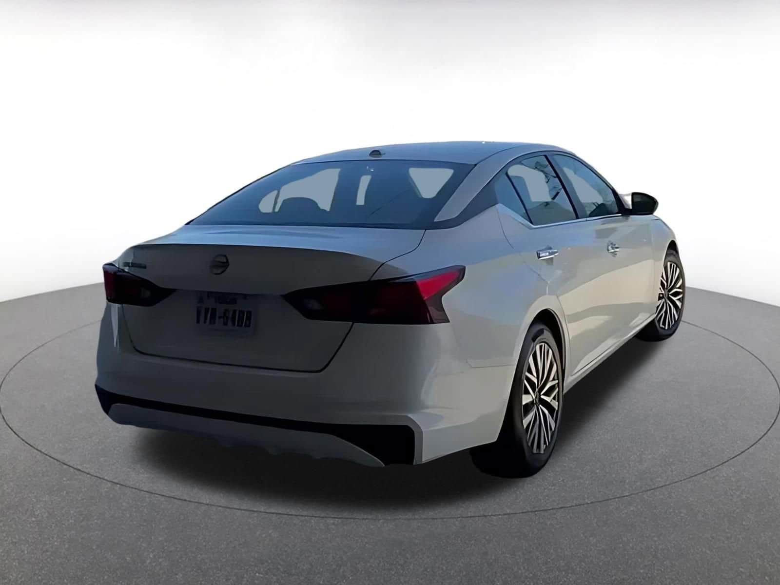 Thumbnail: 2025 Nissan Altima - 14