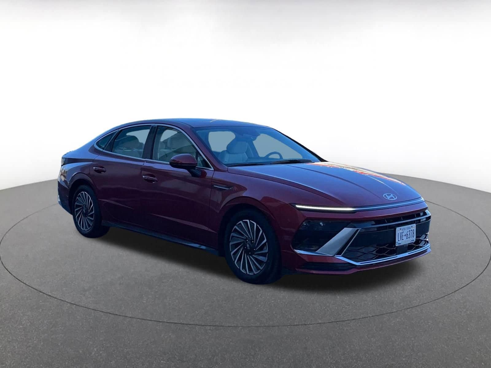 Thumbnail: 2025 Hyundai Sonata - 1