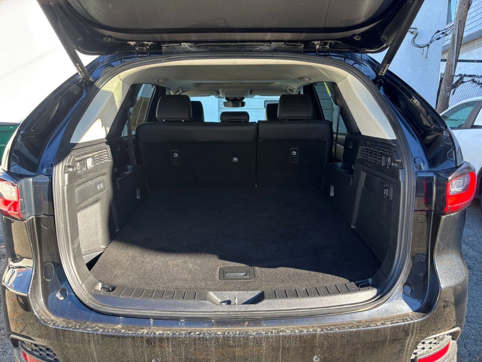 Thumbnail: 2025 Mazda CX-70 - 29