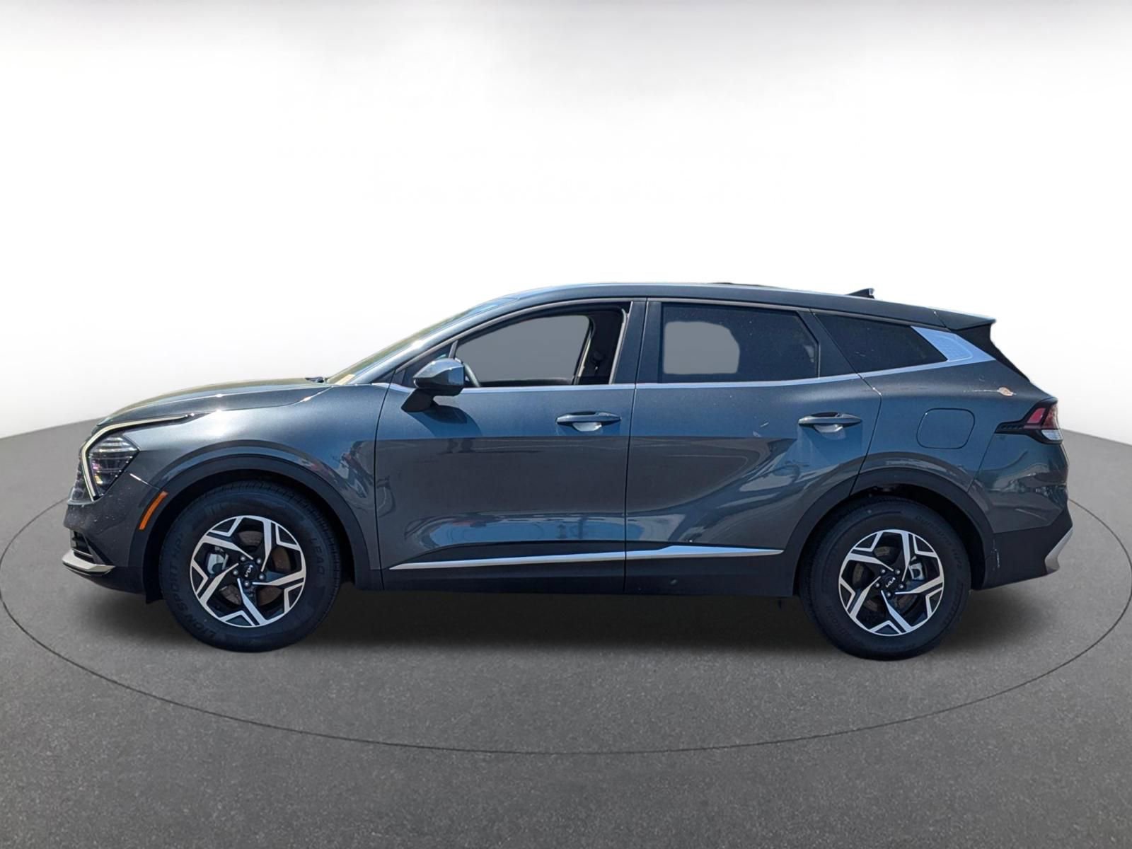 Thumbnail: 2025 Kia Sportage - 4
