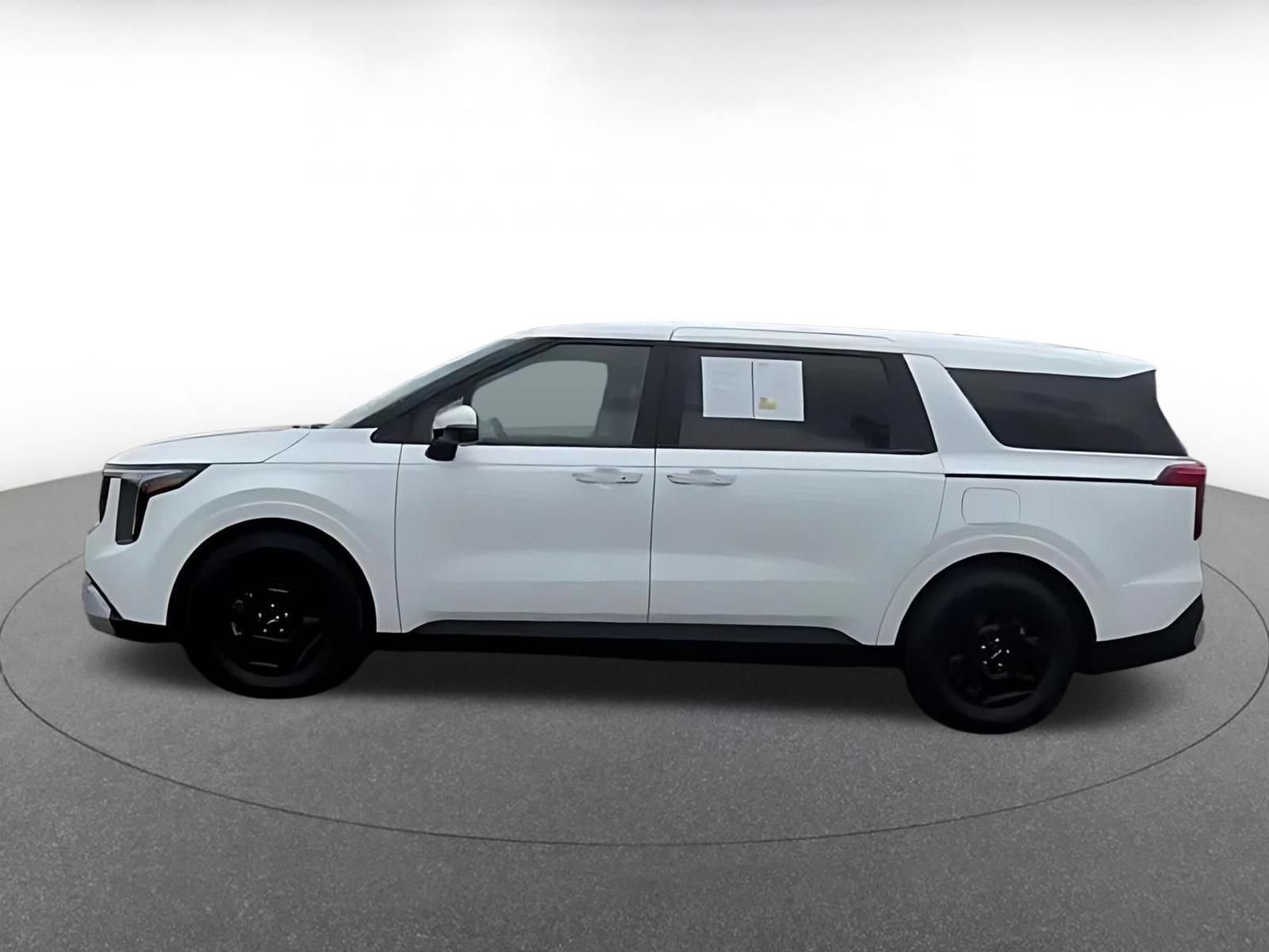 Thumbnail: 2026 Kia Carnival - 8