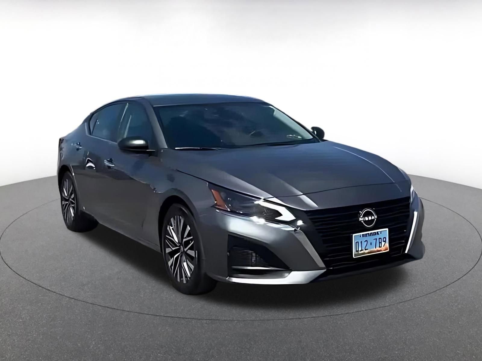 Thumbnail: 2025 Nissan Altima - 3