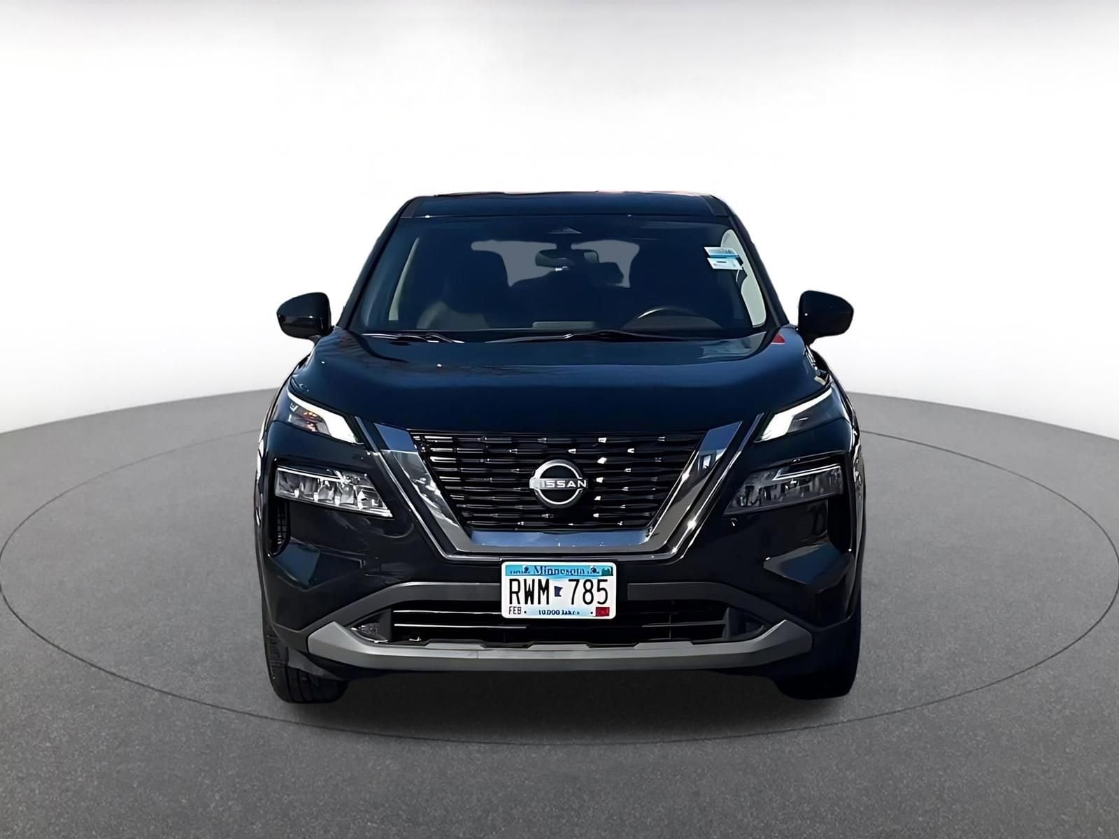 Thumbnail: 2023 Nissan Rogue - 3