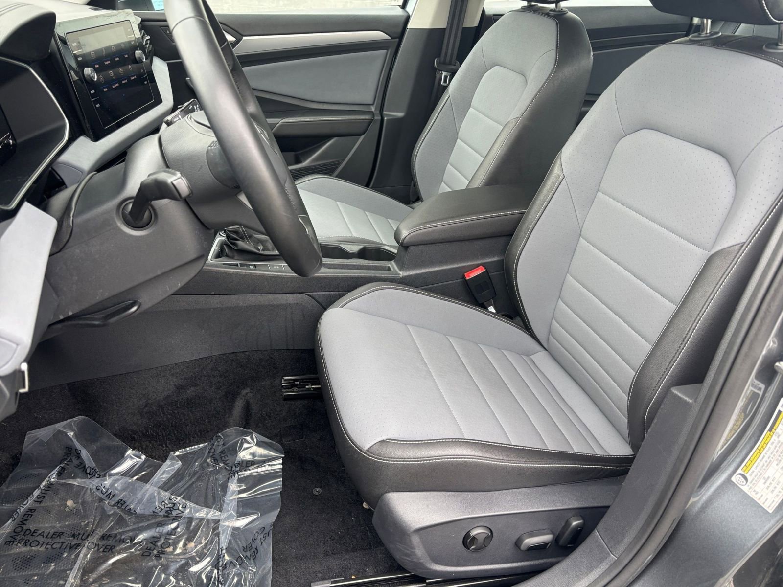 Thumbnail: 2025 Volkswagen Jetta - 33