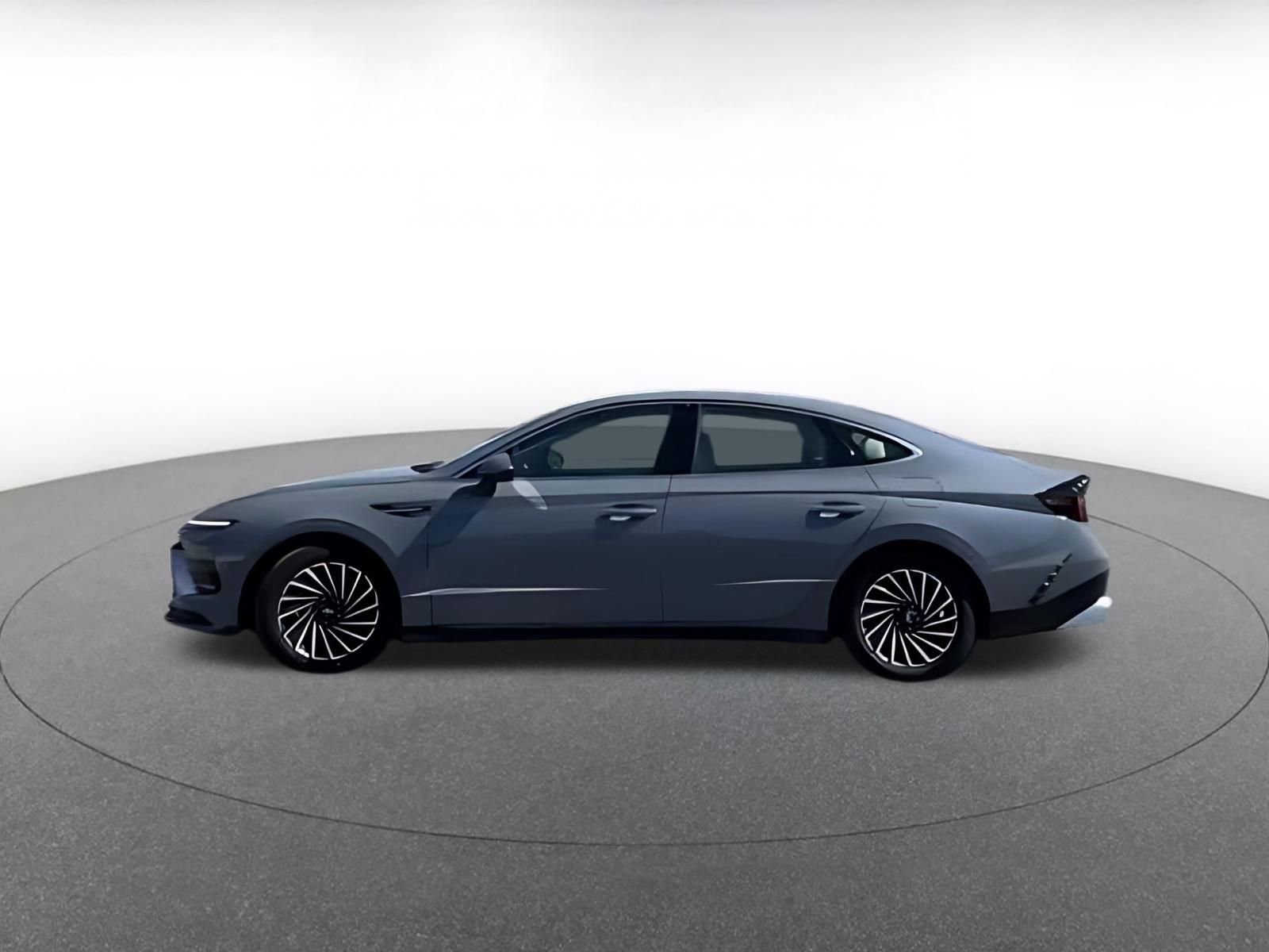 Thumbnail: 2025 Hyundai Sonata - 12