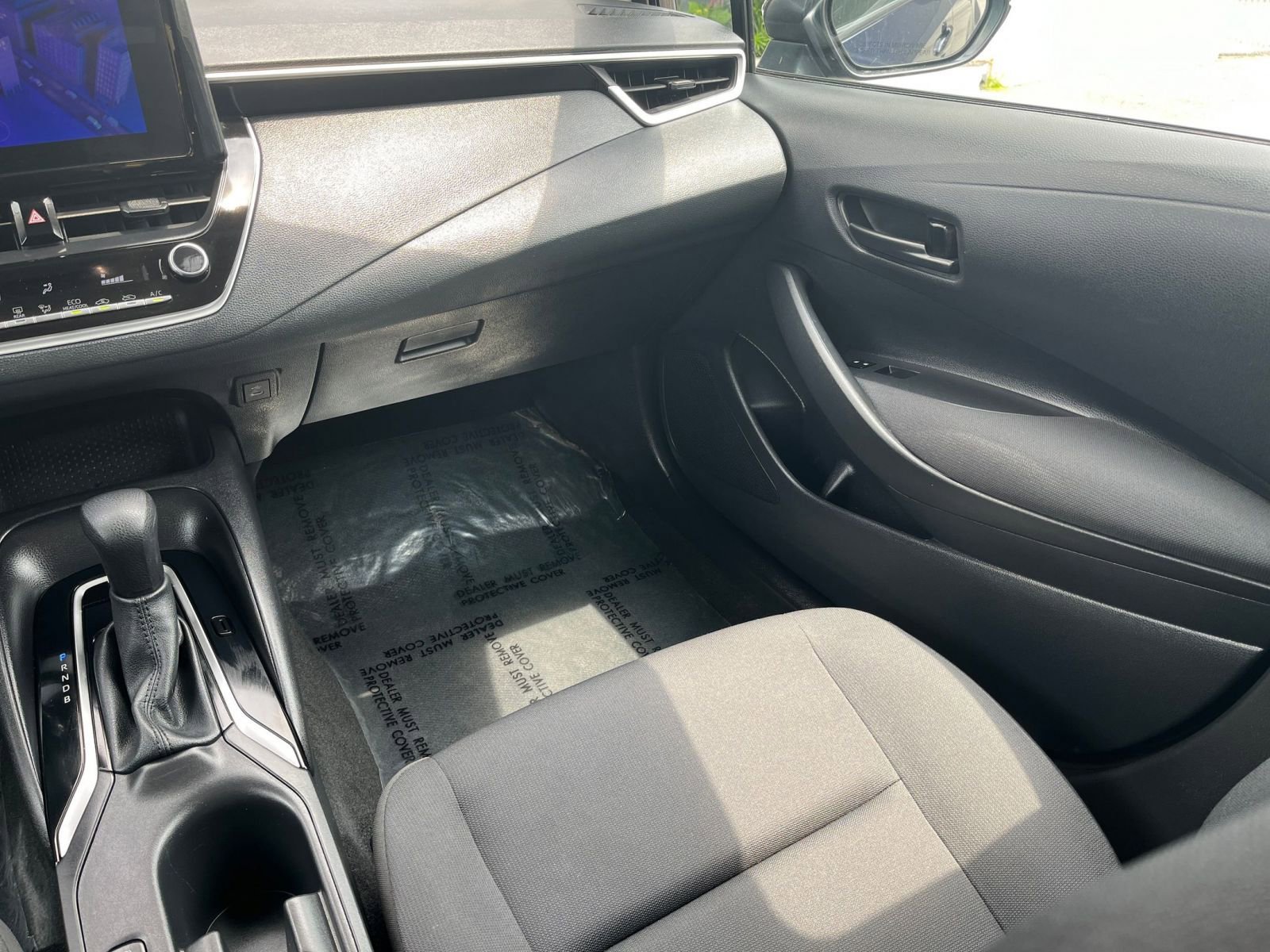 2024 Toyota Corolla LE 31
