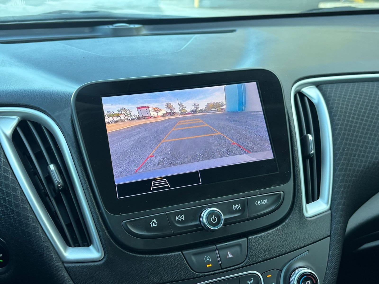 Thumbnail: 2024 Chevrolet Malibu - 17