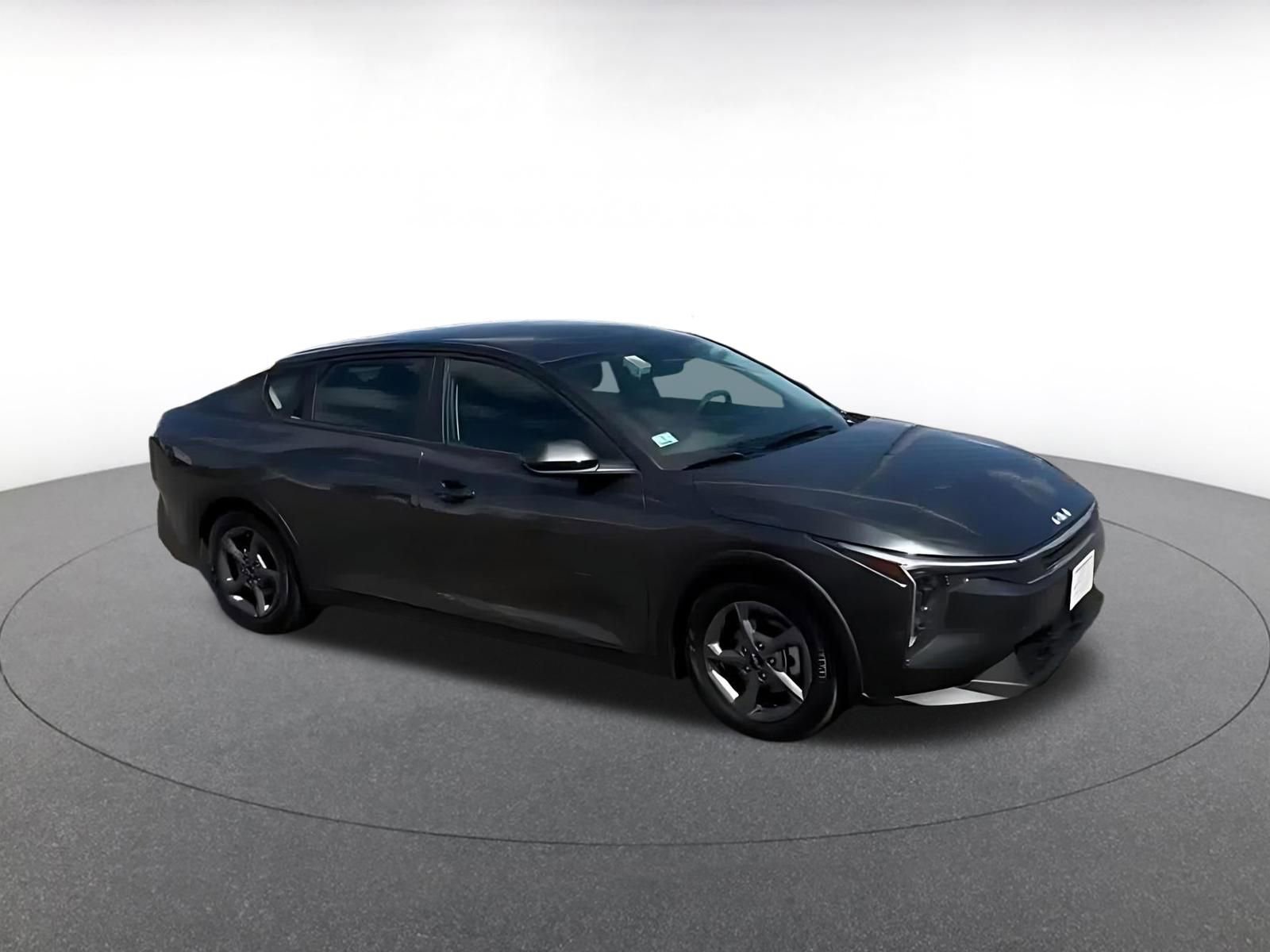 Thumbnail: 2025 Kia K4 - 2