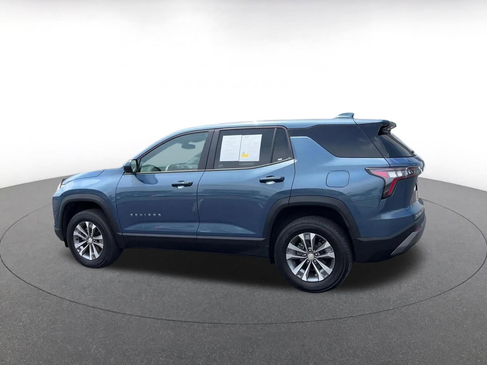 Thumbnail: 2025 Chevrolet Equinox - 9
