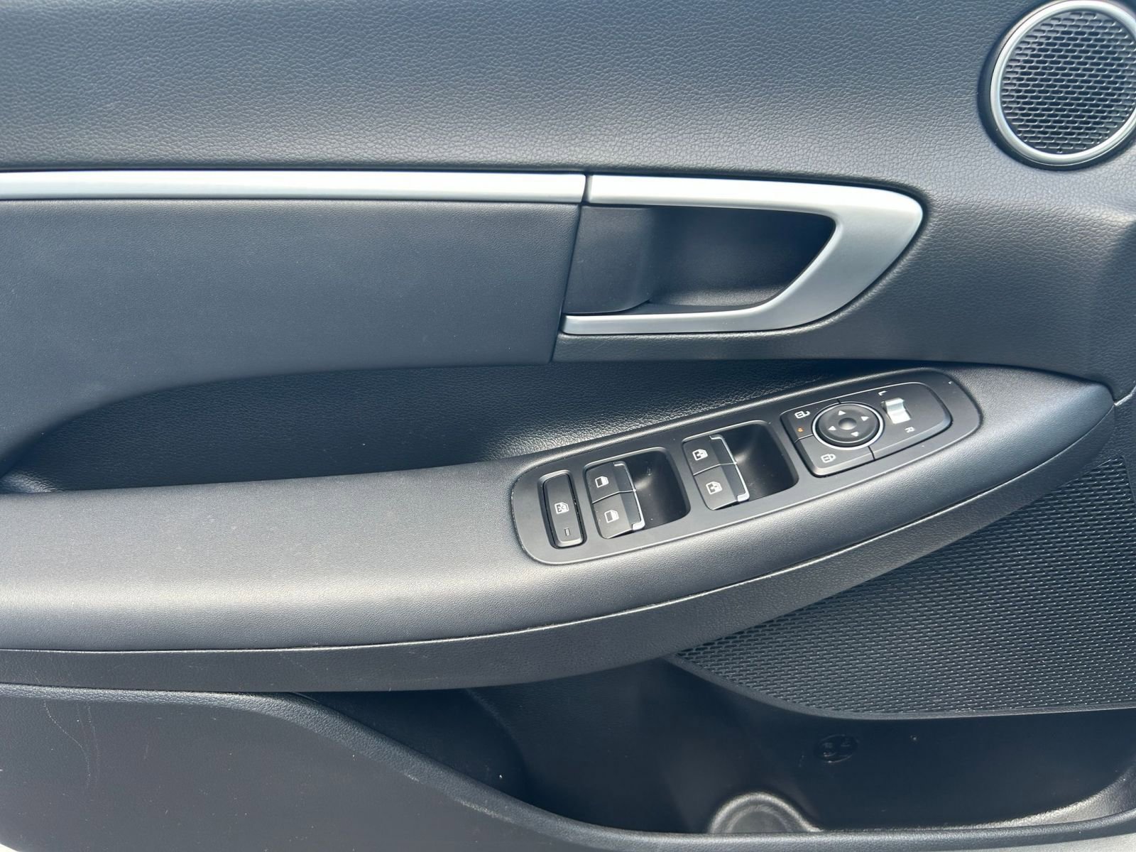 Thumbnail: 2025 Hyundai Sonata - 18