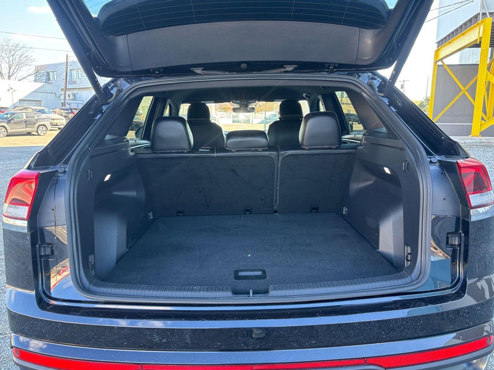 Thumbnail: 2025 Volkswagen Atlas - 27