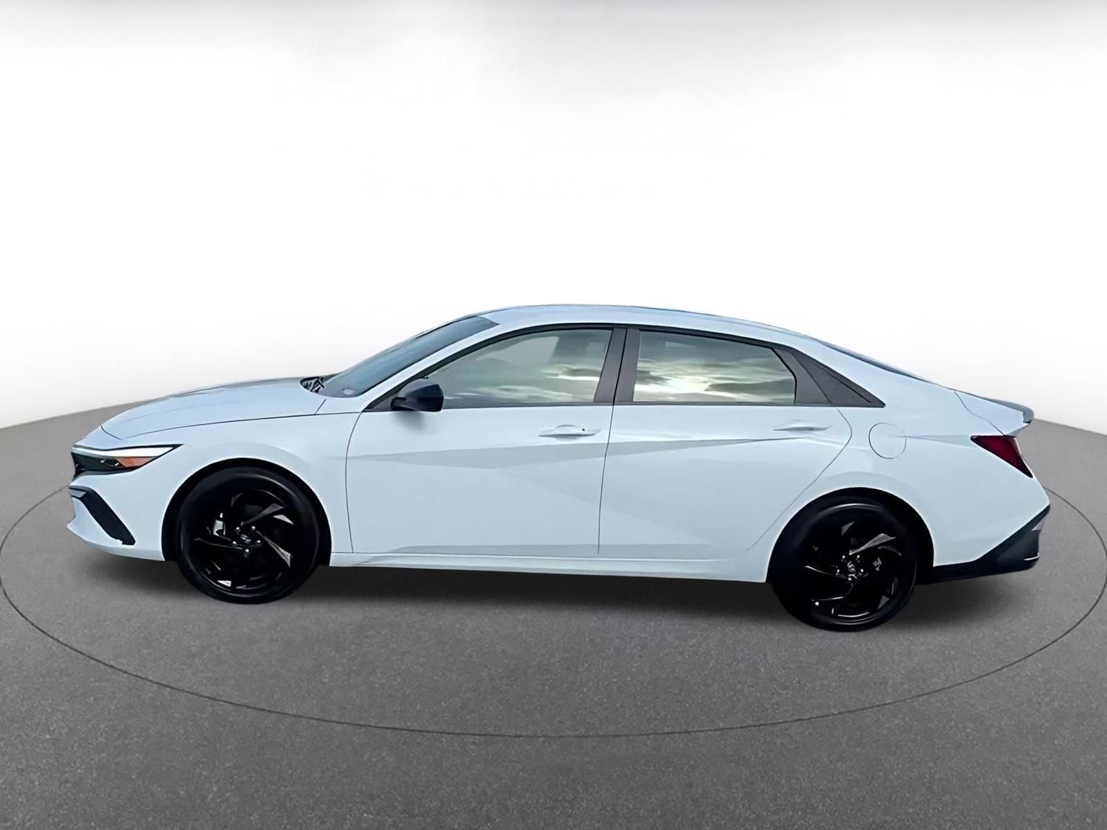 Thumbnail: 2026 Hyundai Elantra - 9