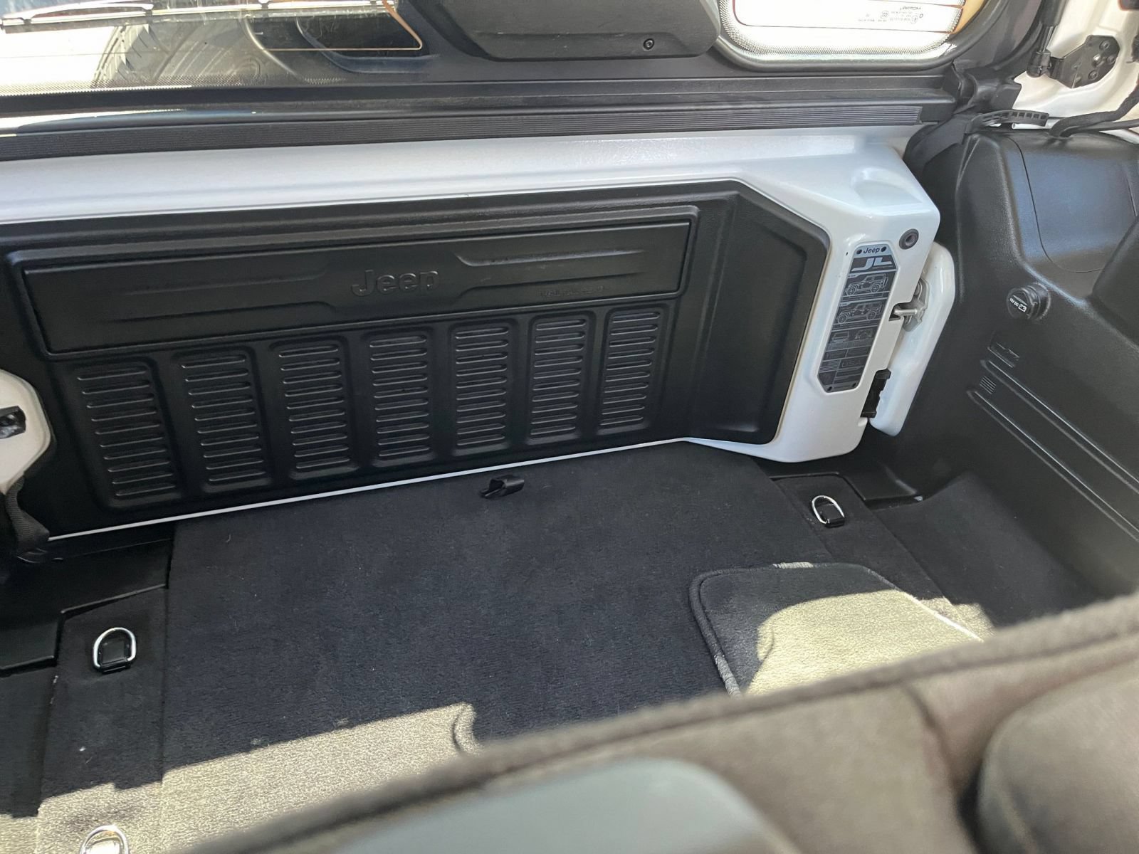 Thumbnail: 2025 Jeep Wrangler - 33