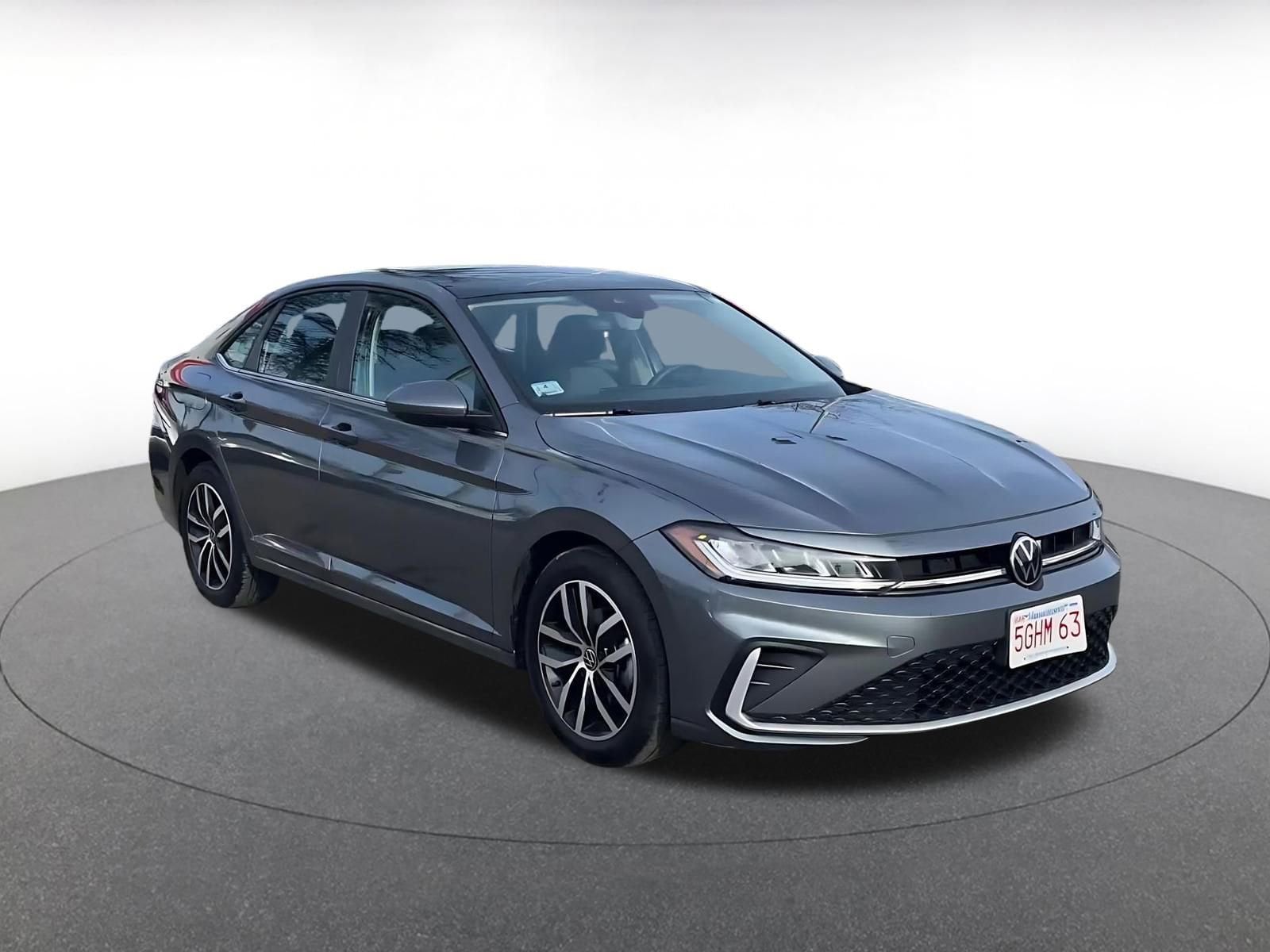 Thumbnail: 2025 Volkswagen Jetta - 3