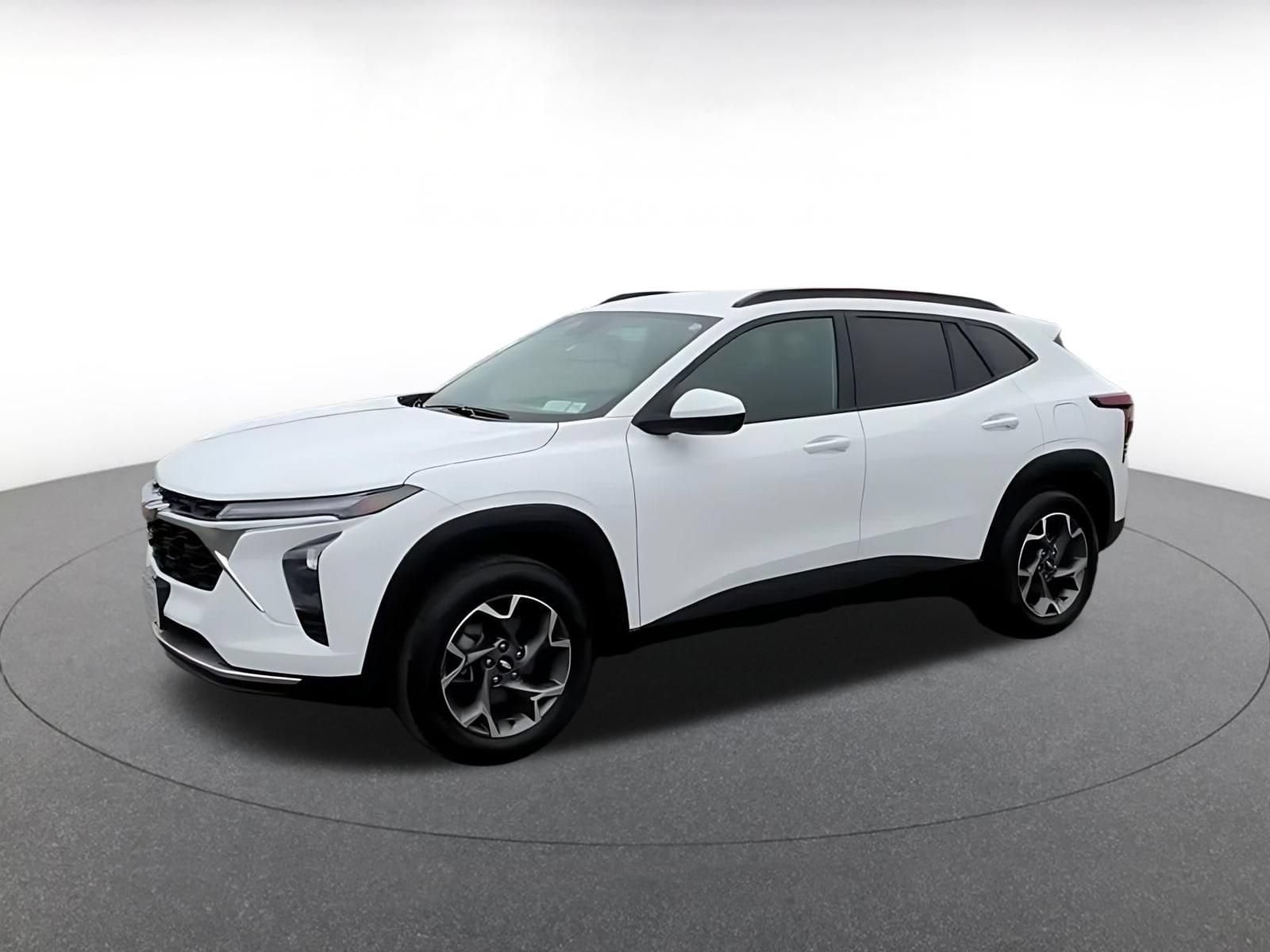Thumbnail: 2025 Chevrolet Trax - 8