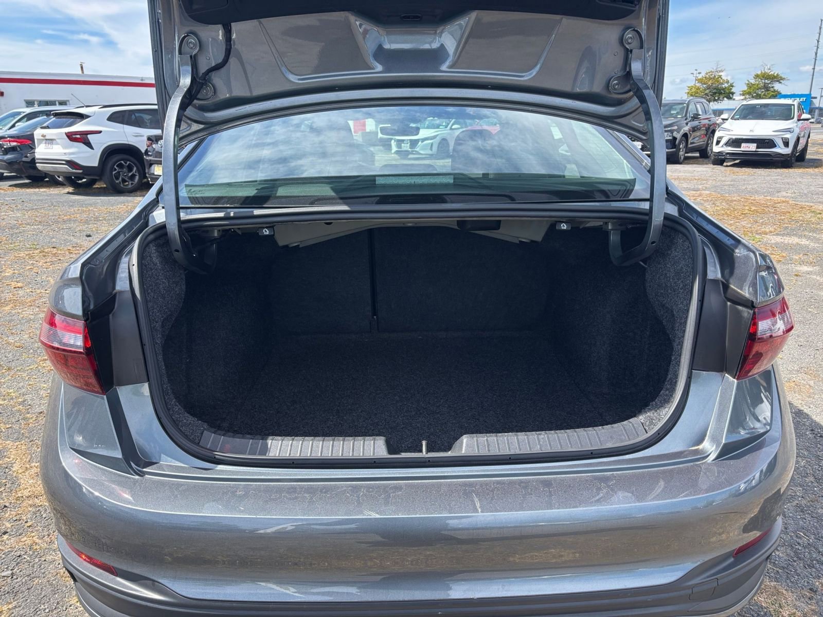 Thumbnail: 2024 Volkswagen Jetta - 27