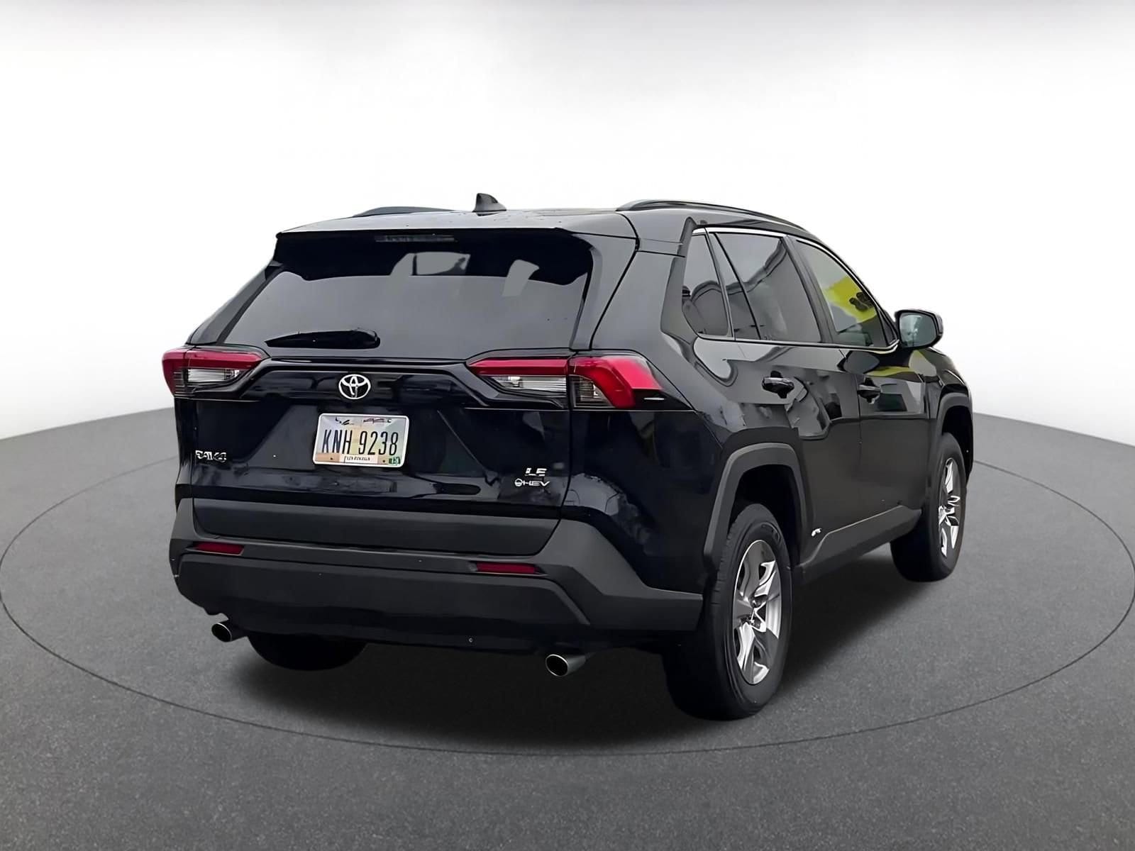 Thumbnail: 2025 Toyota RAV4 - 14