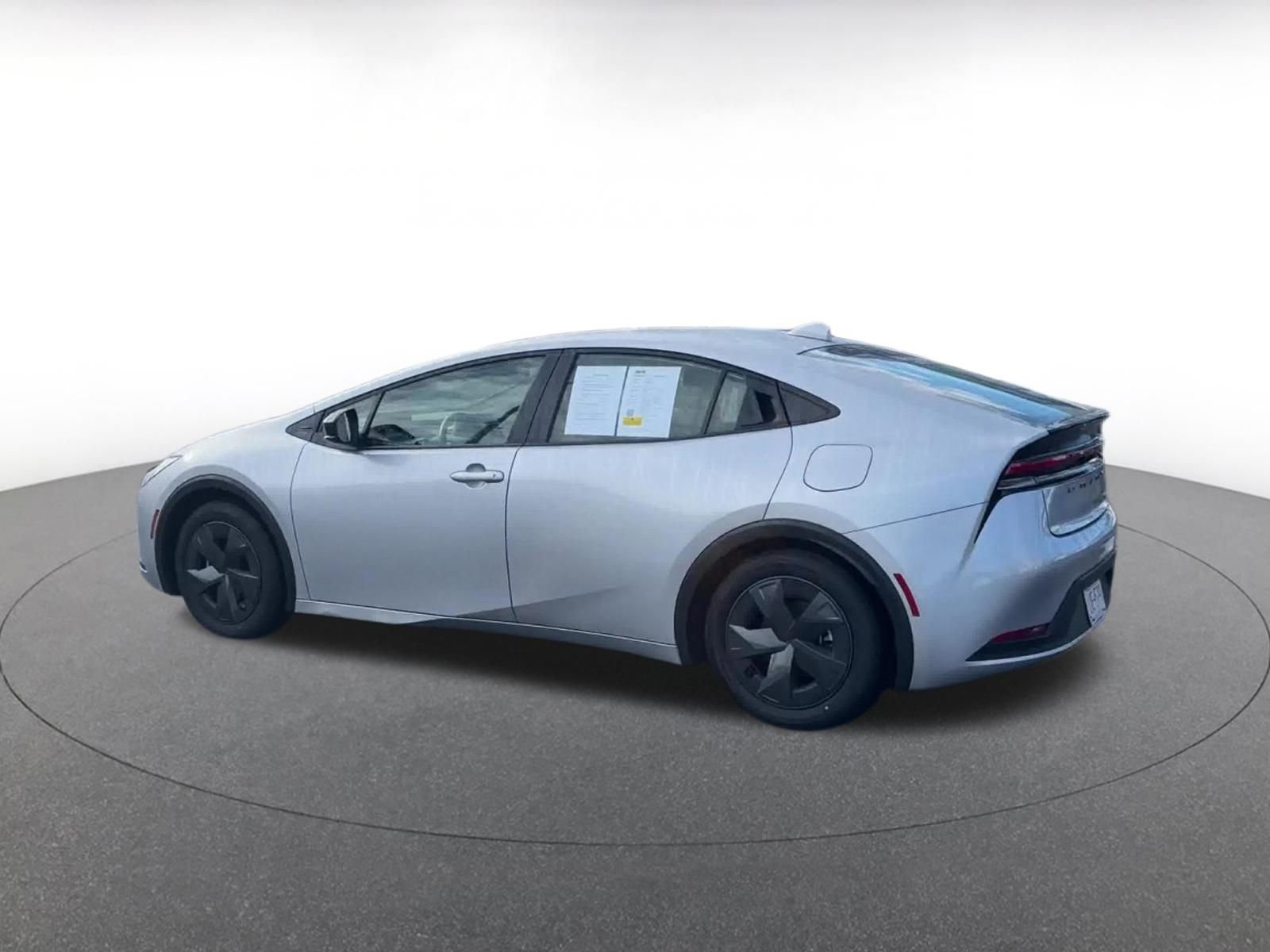 Thumbnail: 2025 Toyota Prius - 10