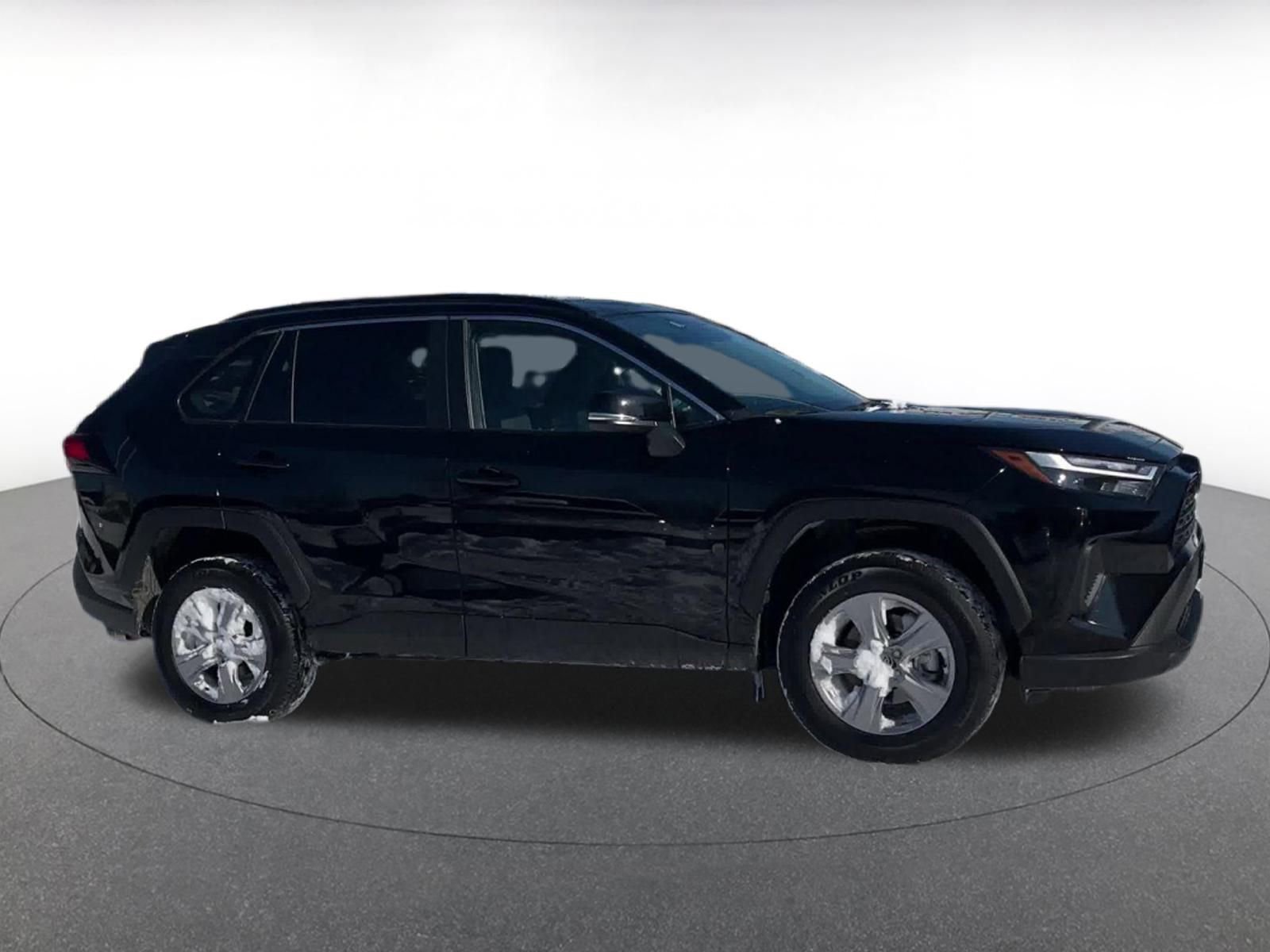 Thumbnail: 2025 Toyota RAV4 - 16