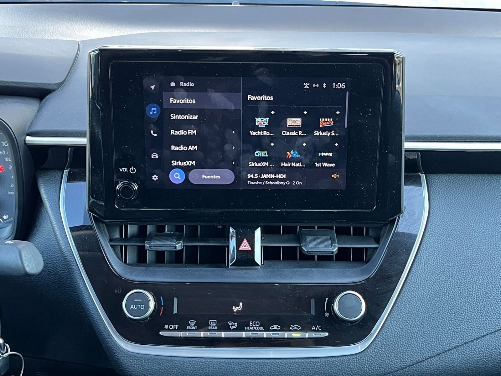 Thumbnail: 2025 Toyota Corolla - 18