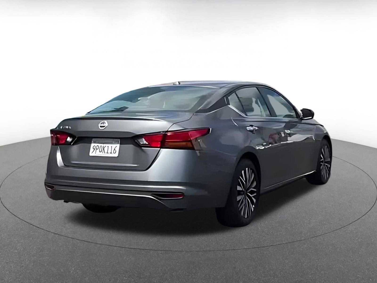 Thumbnail: 2025 Nissan Altima - 11