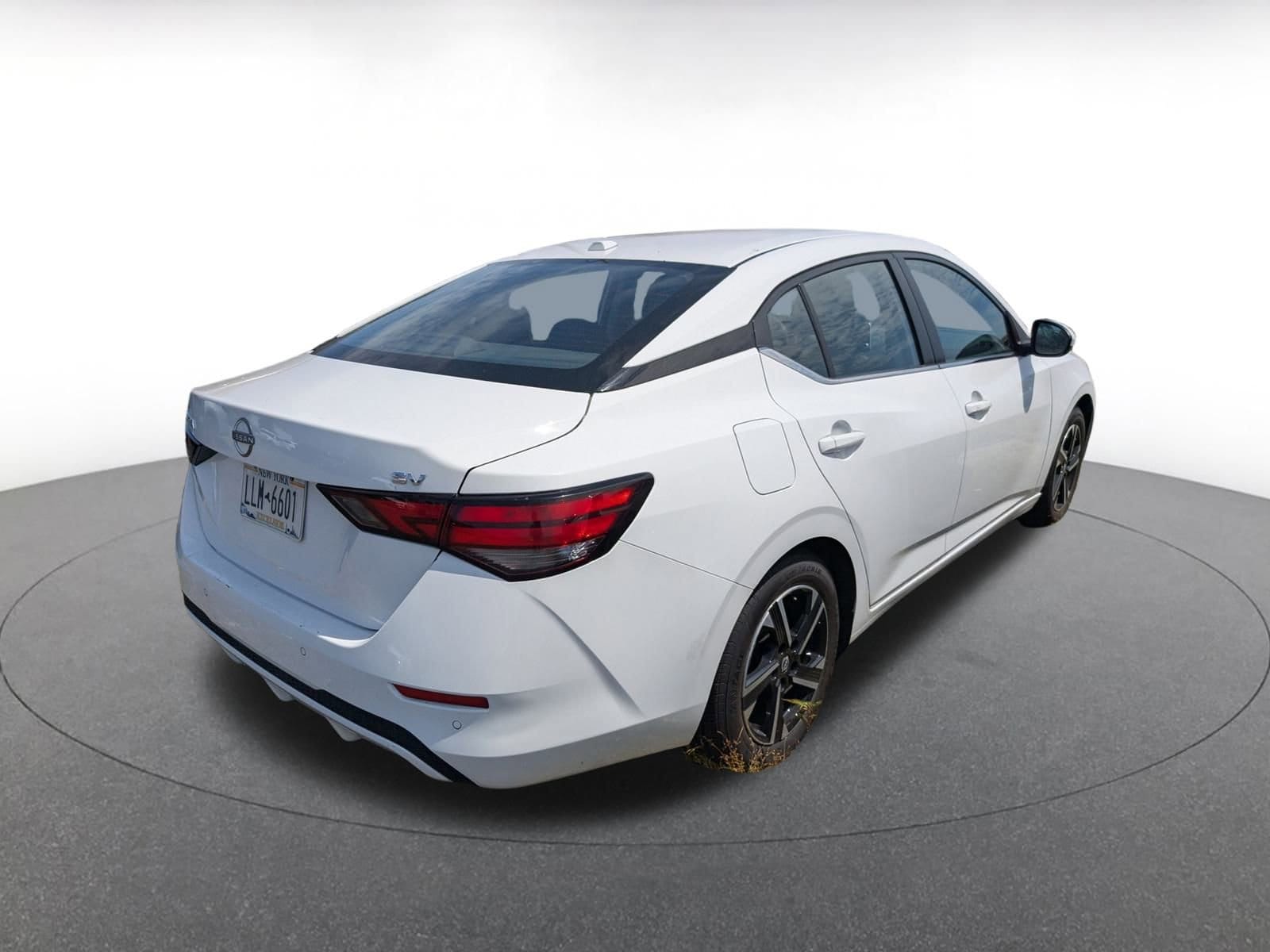 Thumbnail: 2024 Nissan Sentra - 5