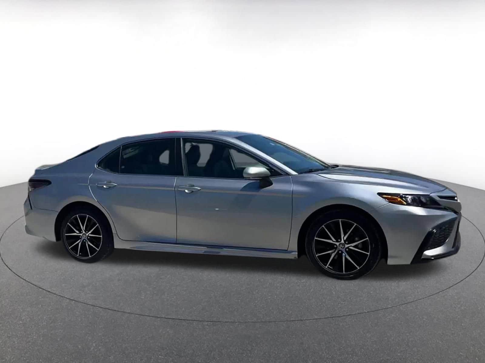 Thumbnail: 2024 Toyota Camry - 16