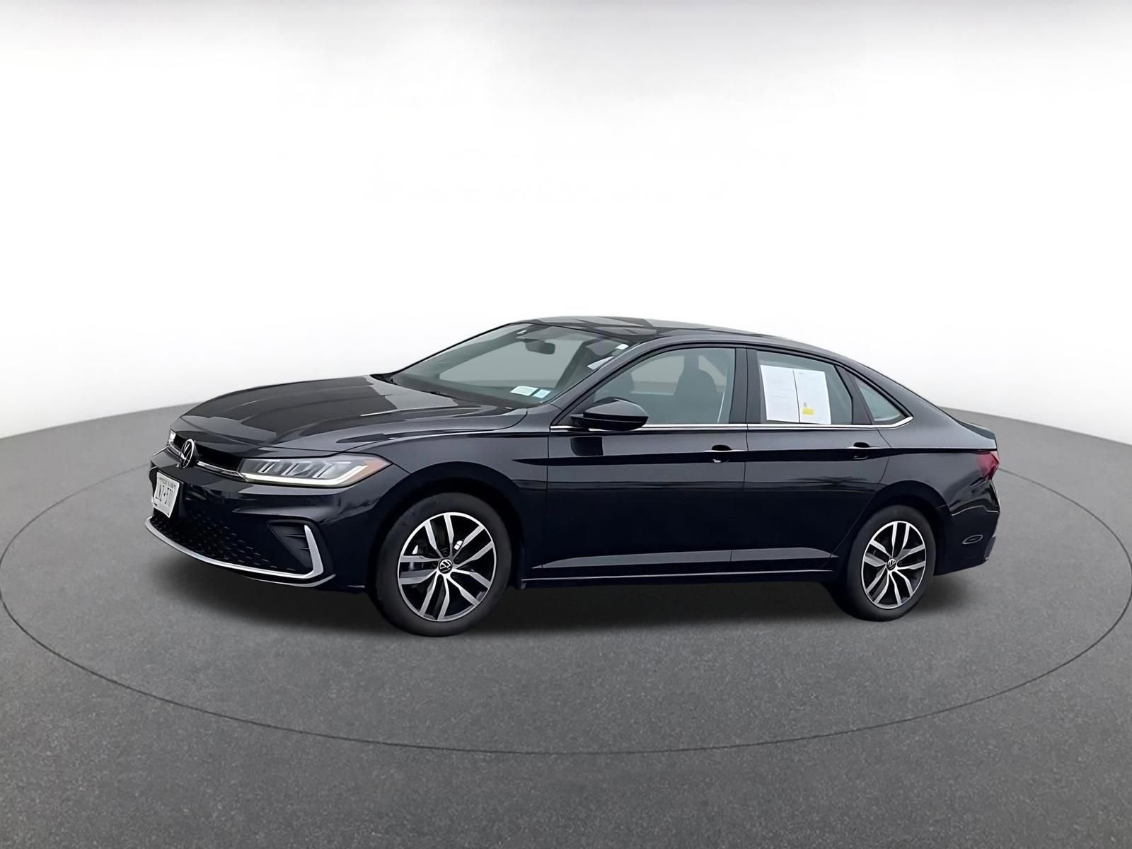 Thumbnail: 2025 Volkswagen Jetta - 9