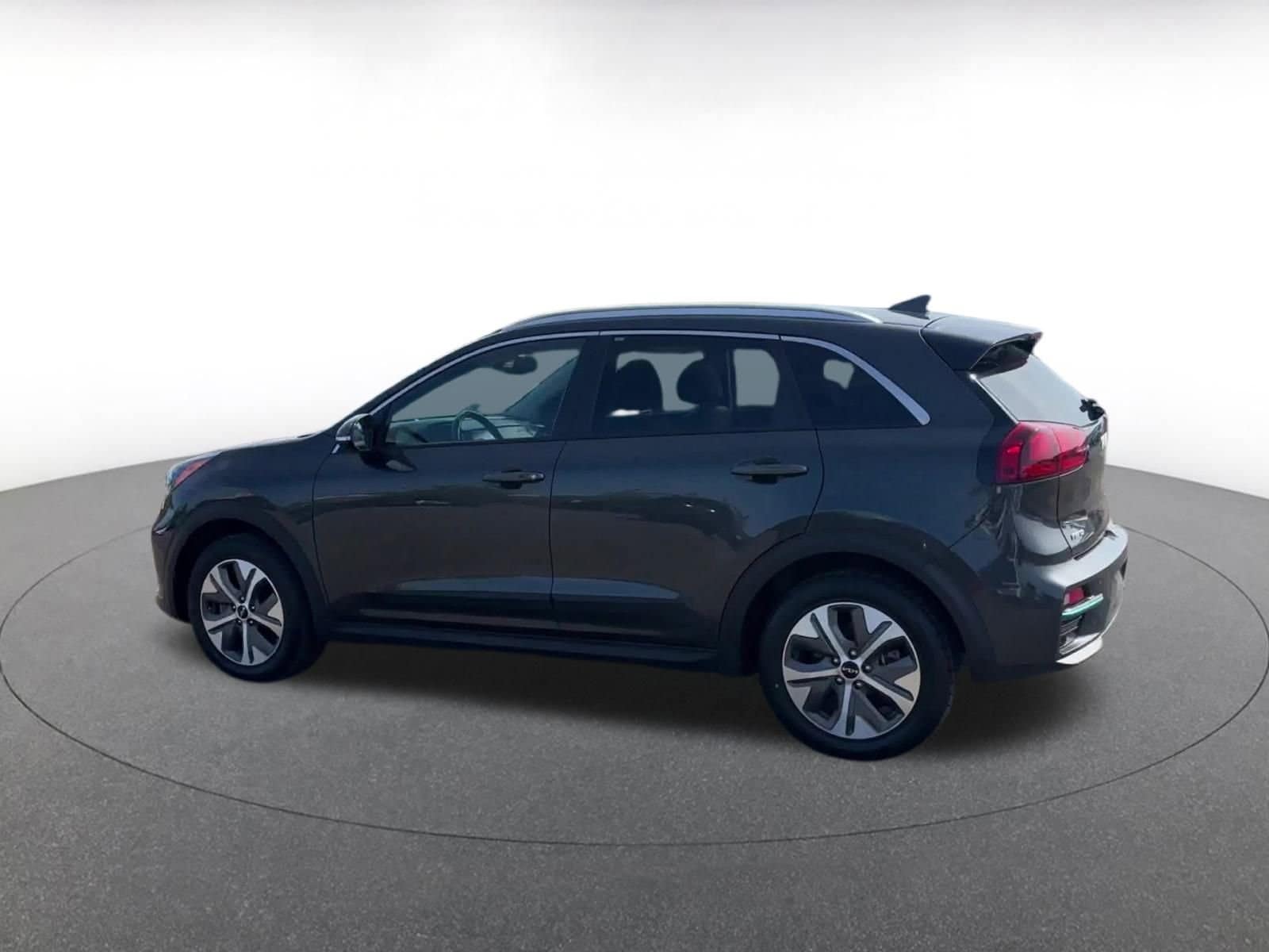 Thumbnail: 2022 Kia Niro - 10