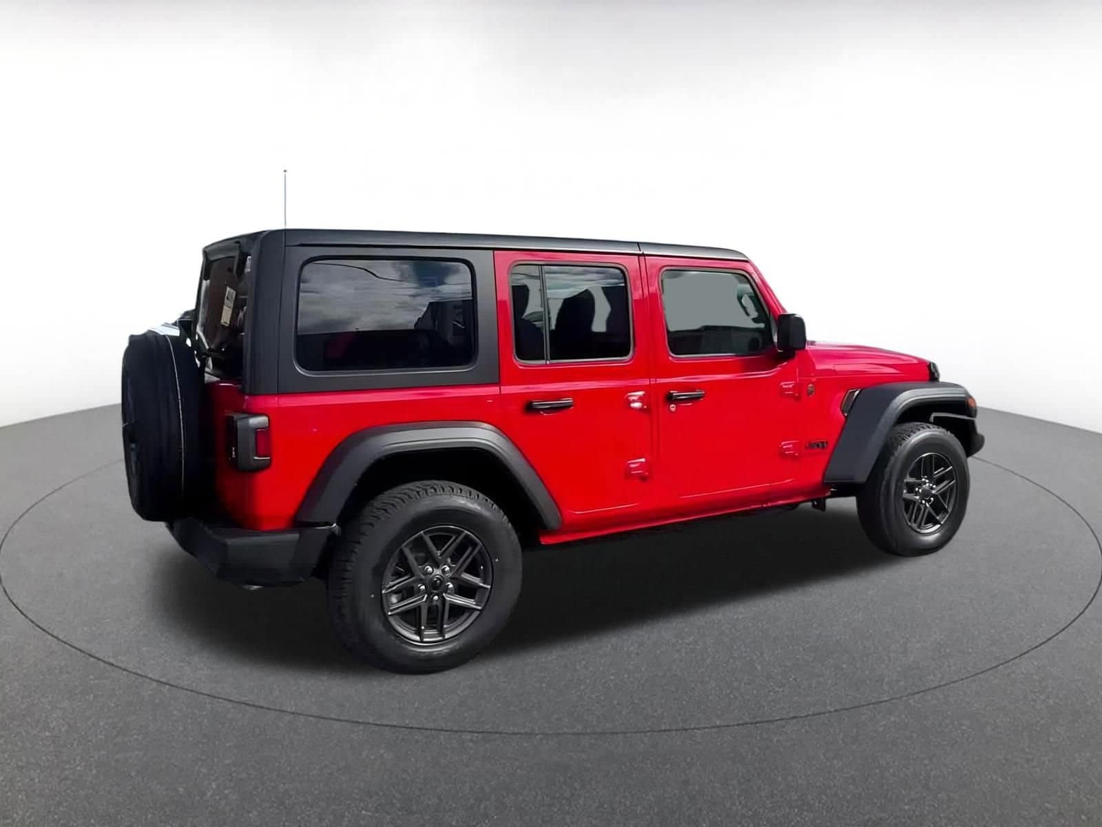 Thumbnail: 2025 Jeep Wrangler - 15