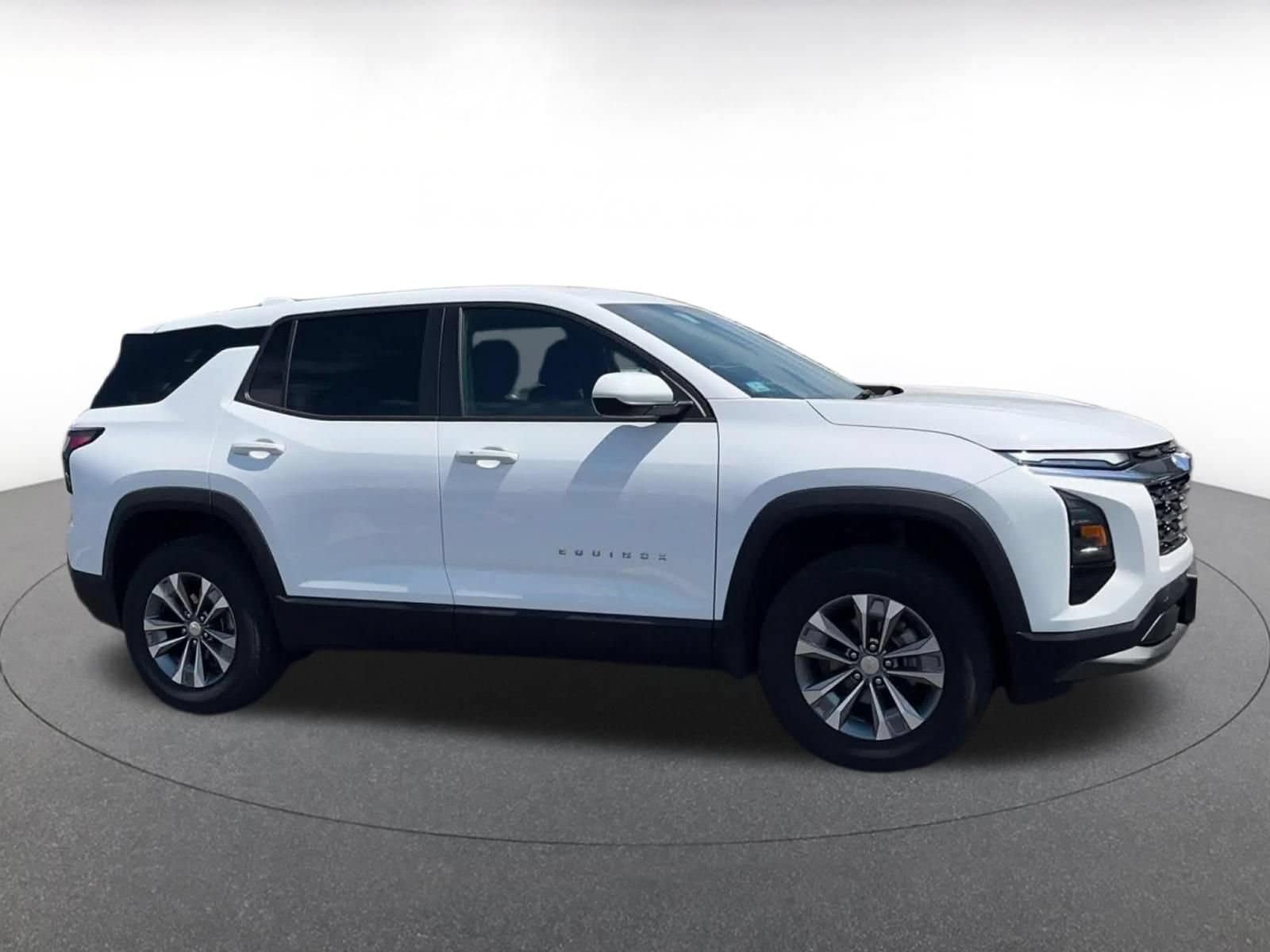 Thumbnail: 2025 Chevrolet Equinox - 13