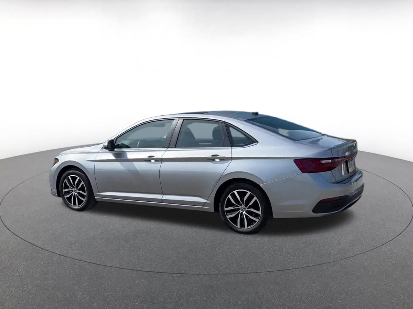 Thumbnail: 2025 Volkswagen Jetta - 10