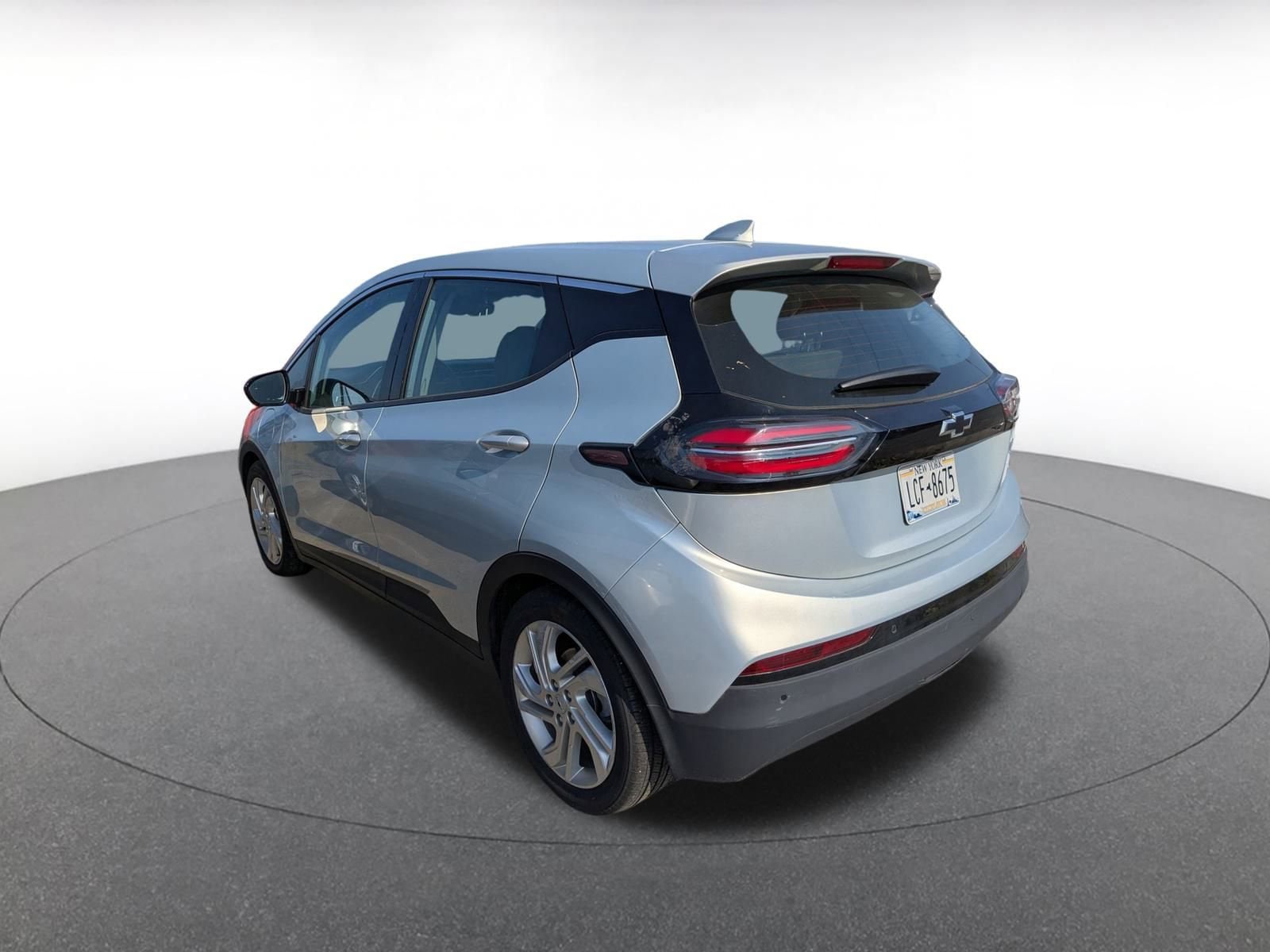 Thumbnail: 2023 Chevrolet Bolt EV - 4