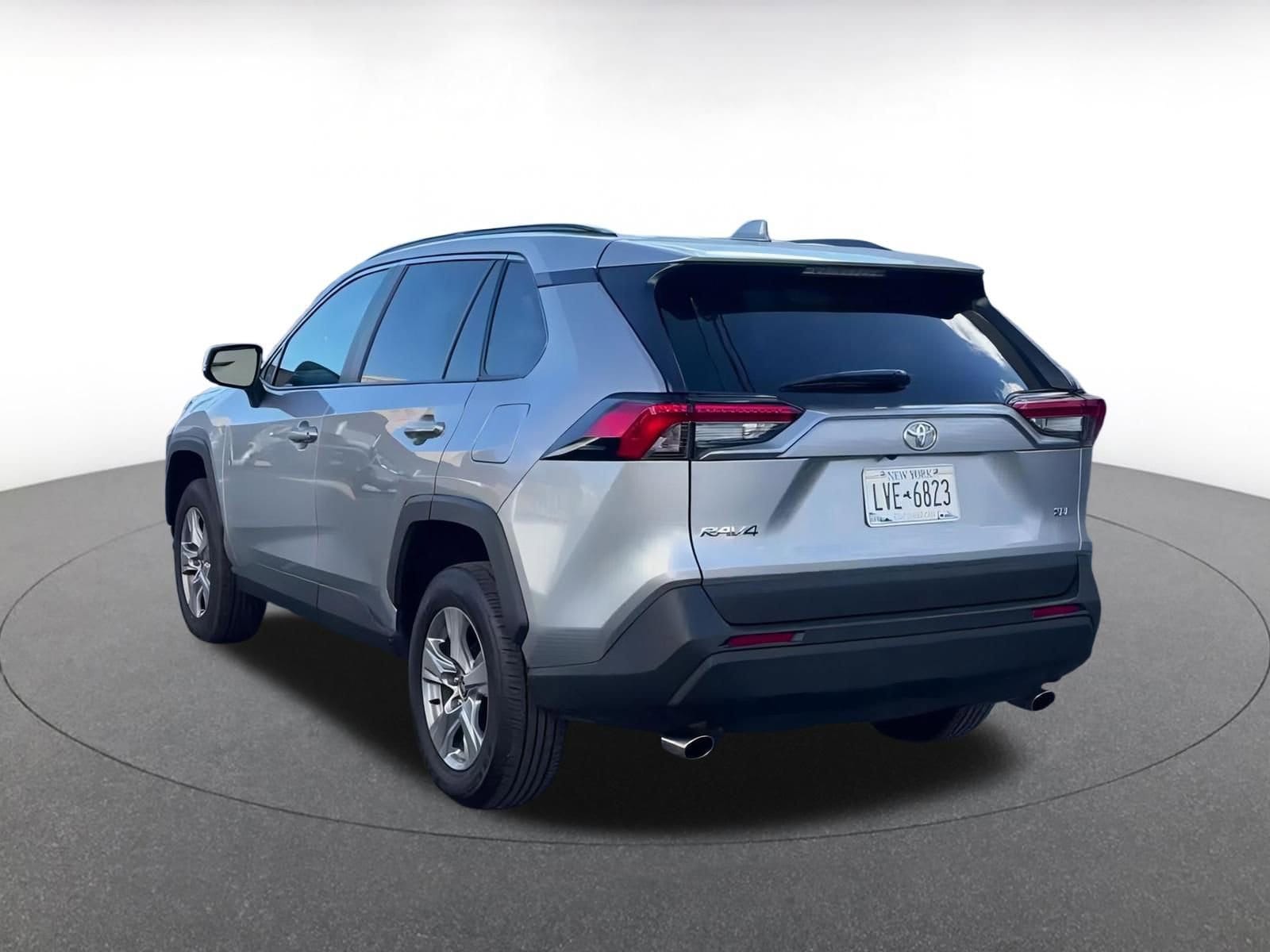 Thumbnail: 2025 Toyota RAV4 - 11