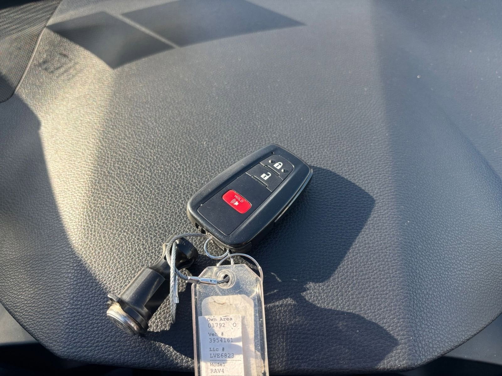 Thumbnail: 2025 Toyota RAV4 - 21