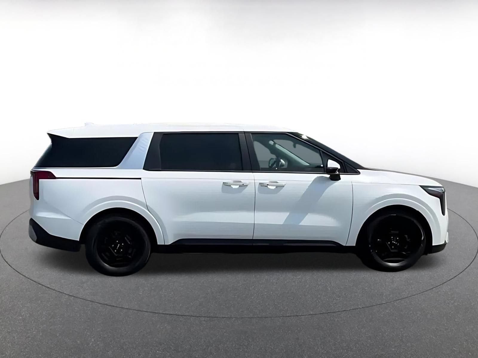Thumbnail: 2026 Kia Carnival - 10
