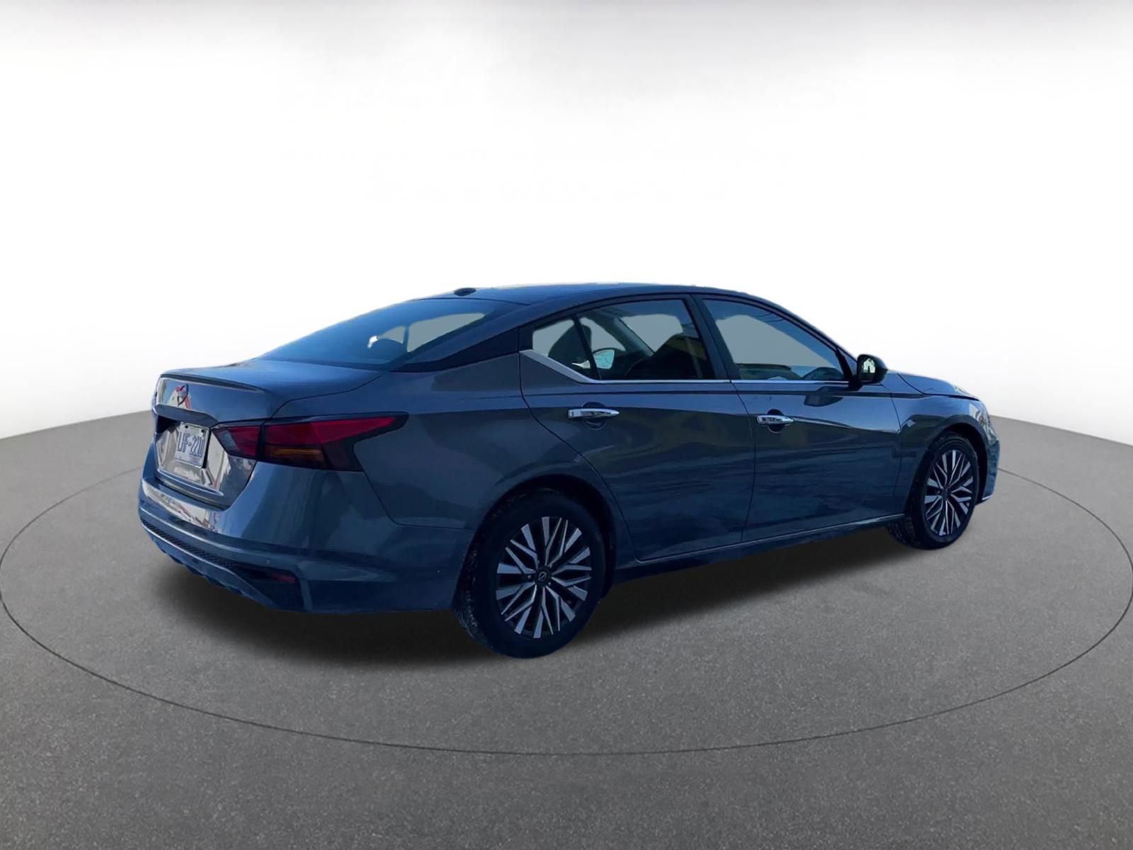 Thumbnail: 2025 Nissan Altima - 15