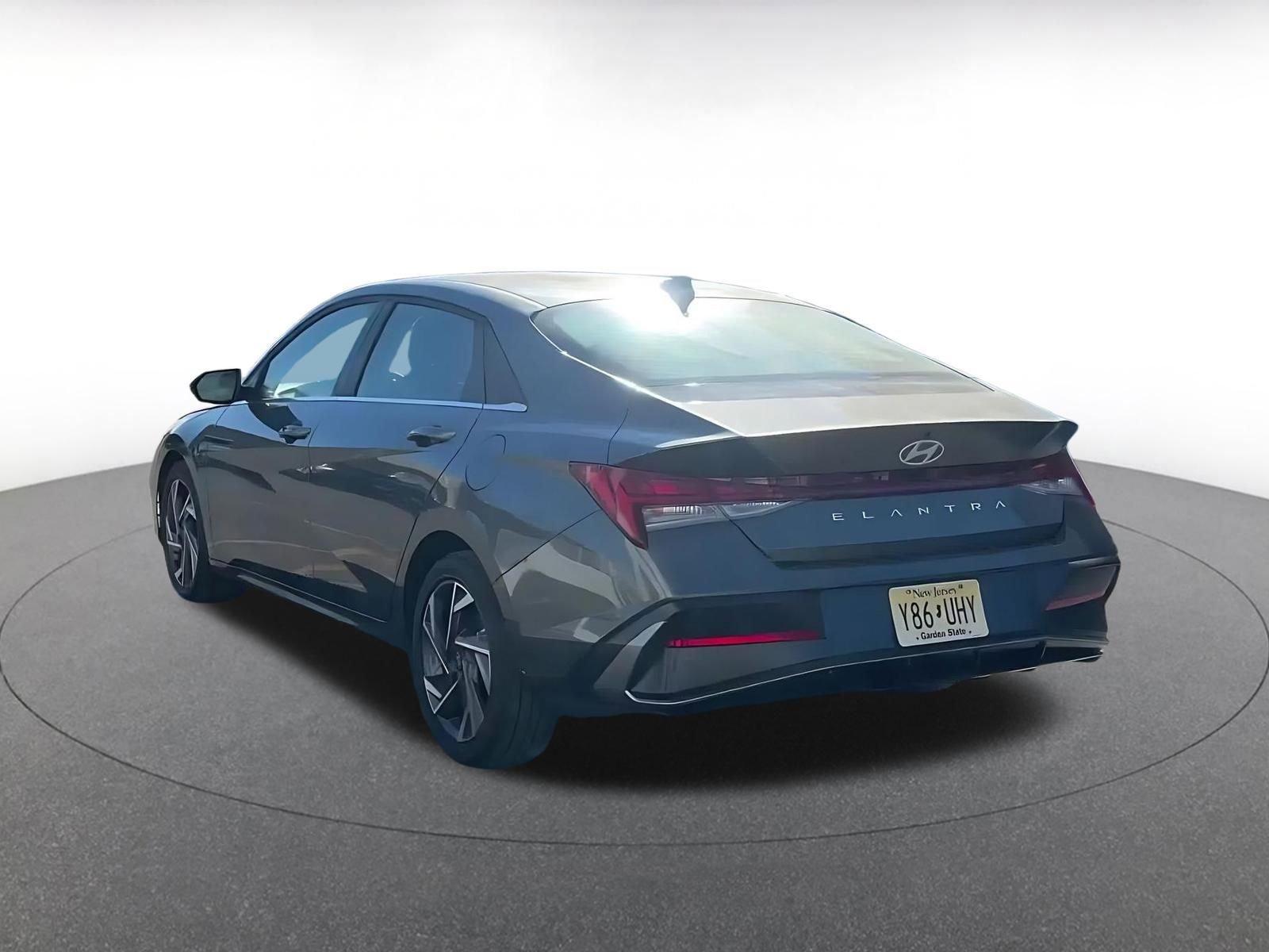 Thumbnail: 2025 Hyundai Elantra - 11