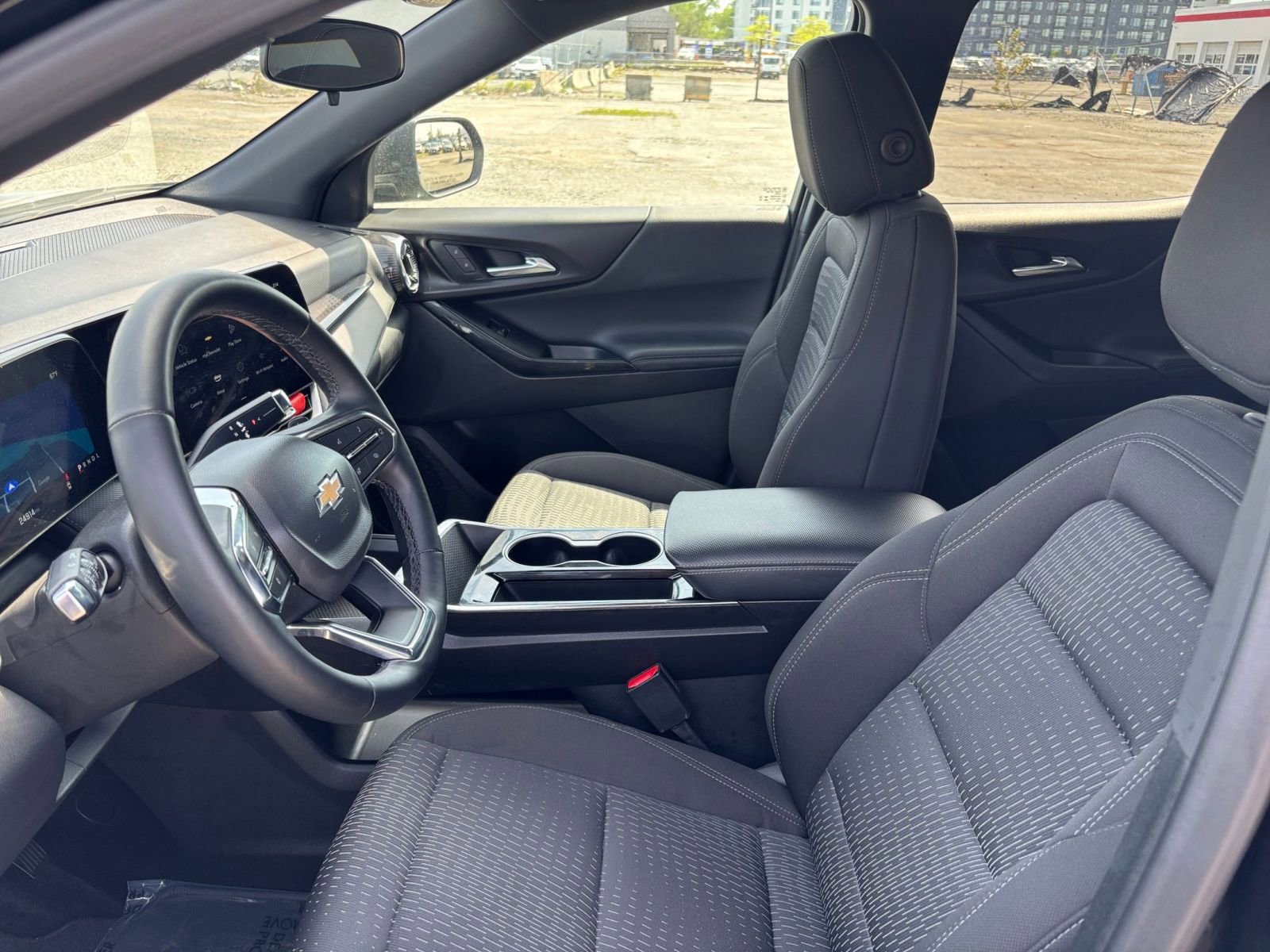 Thumbnail: 2025 Chevrolet Equinox - 27