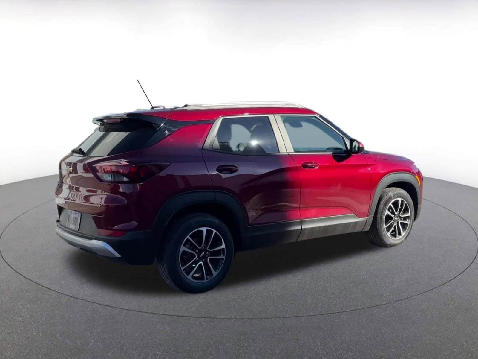 Thumbnail: 2025 Chevrolet TrailBlazer - 15