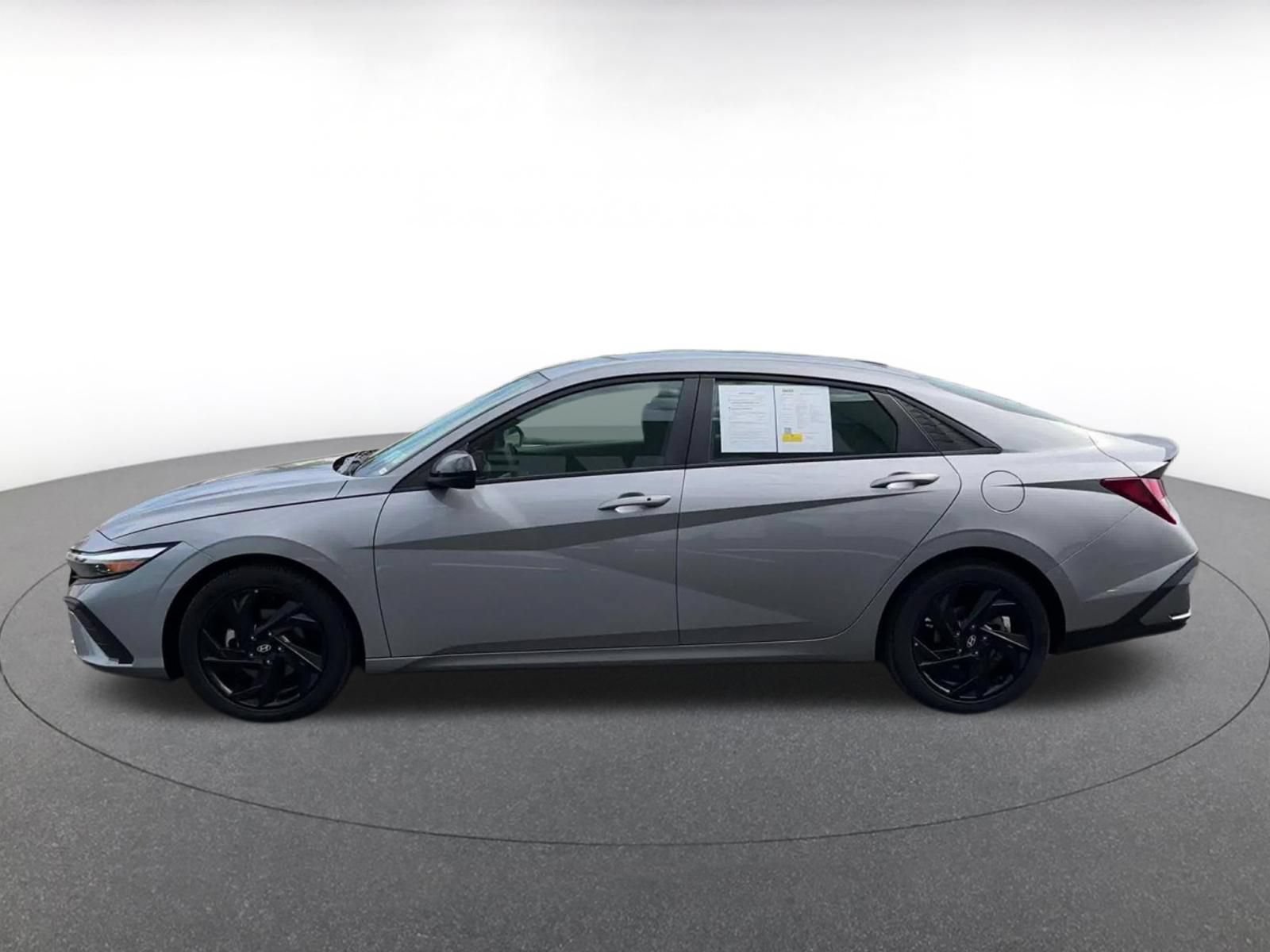 Thumbnail: 2026 Hyundai Elantra - 9